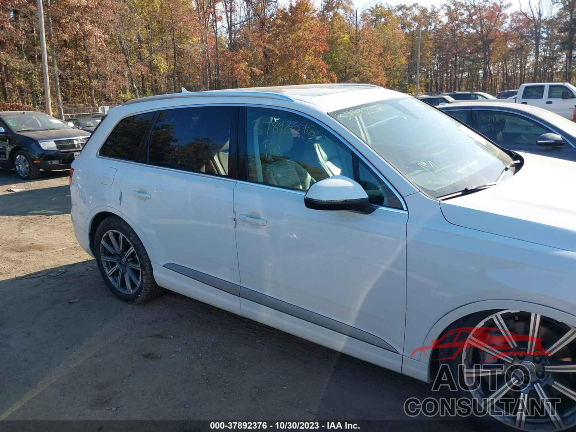 AUDI Q7 2017 - WA1LHAF70HD048239