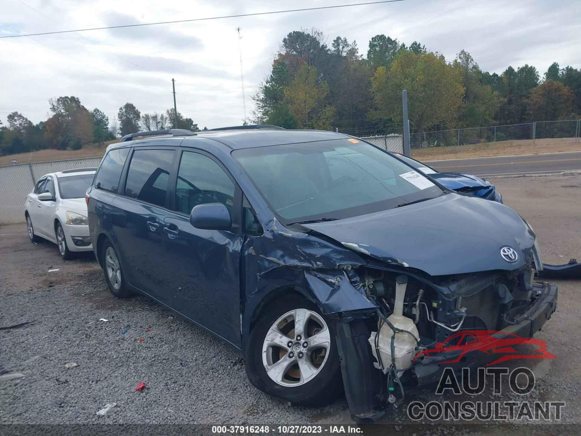 TOYOTA SIENNA 2015 - 5TDKK3DCXFS558663