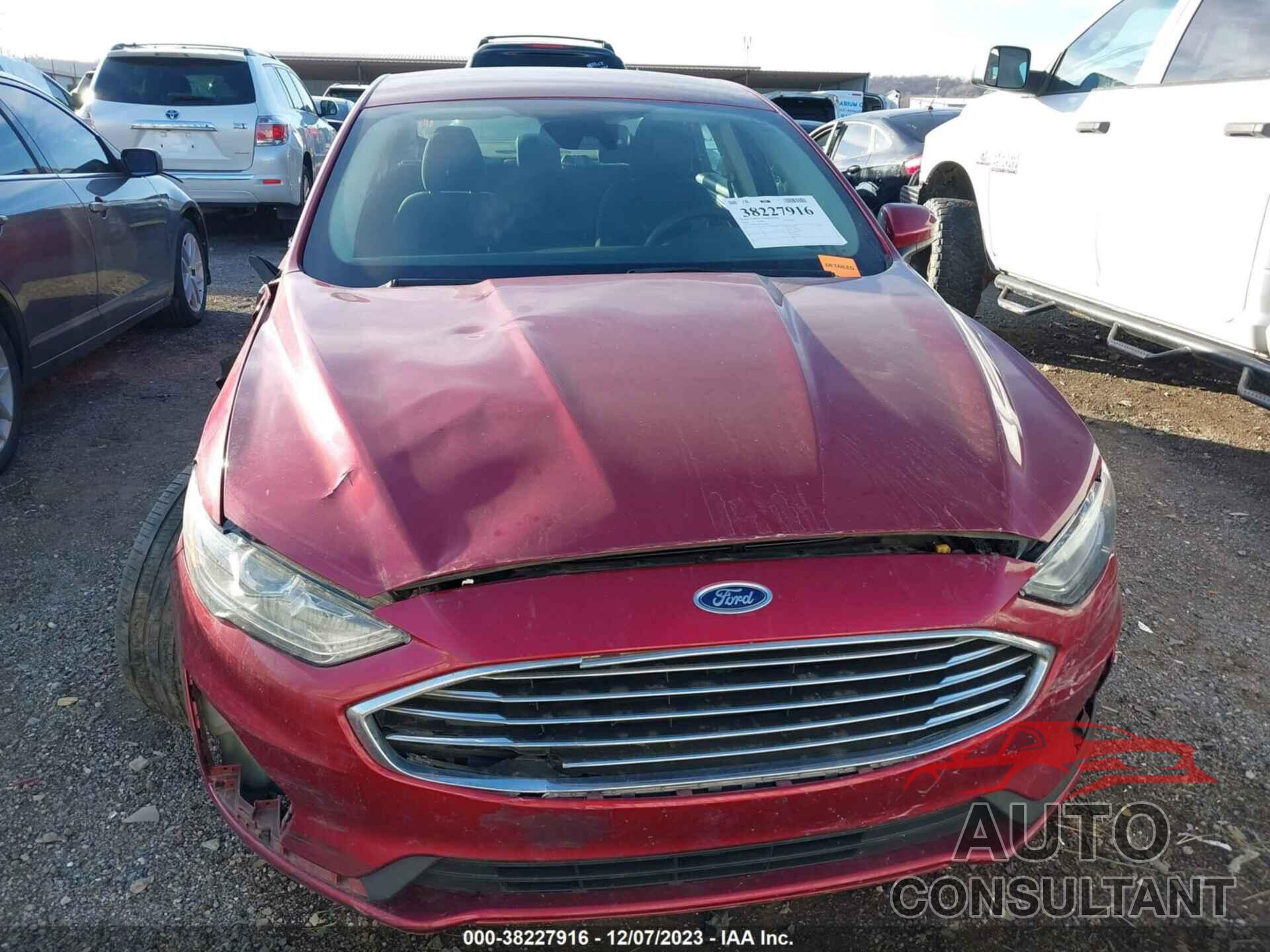 FORD FUSION HYBRID 2019 - 3FA6P0LU9KR204891