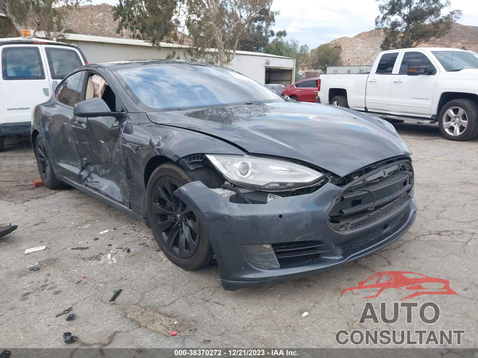 TESLA MODEL S 2015 - 5YJSA1E14FF120293