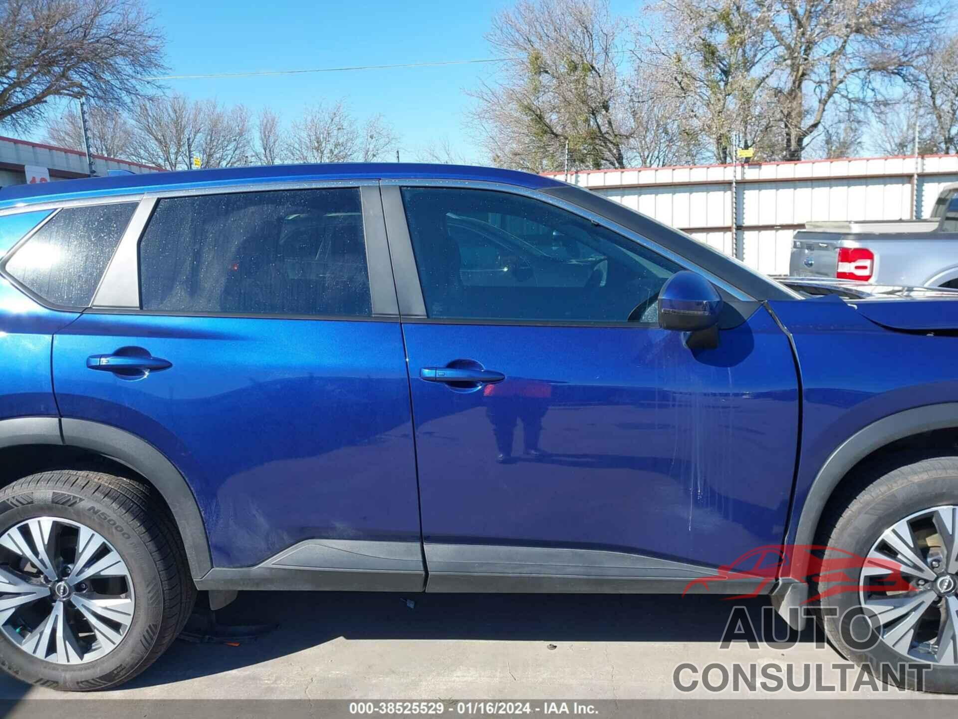 NISSAN ROGUE 2022 - 5N1BT3BA2NC696188