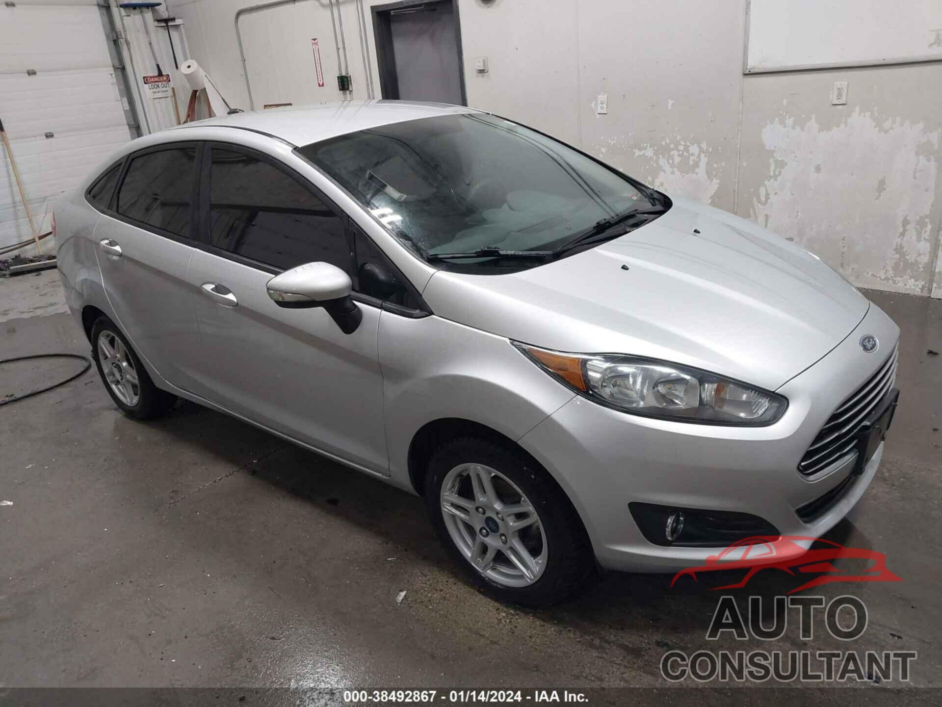 FORD FIESTA 2019 - 3FADP4BJ6KM142630