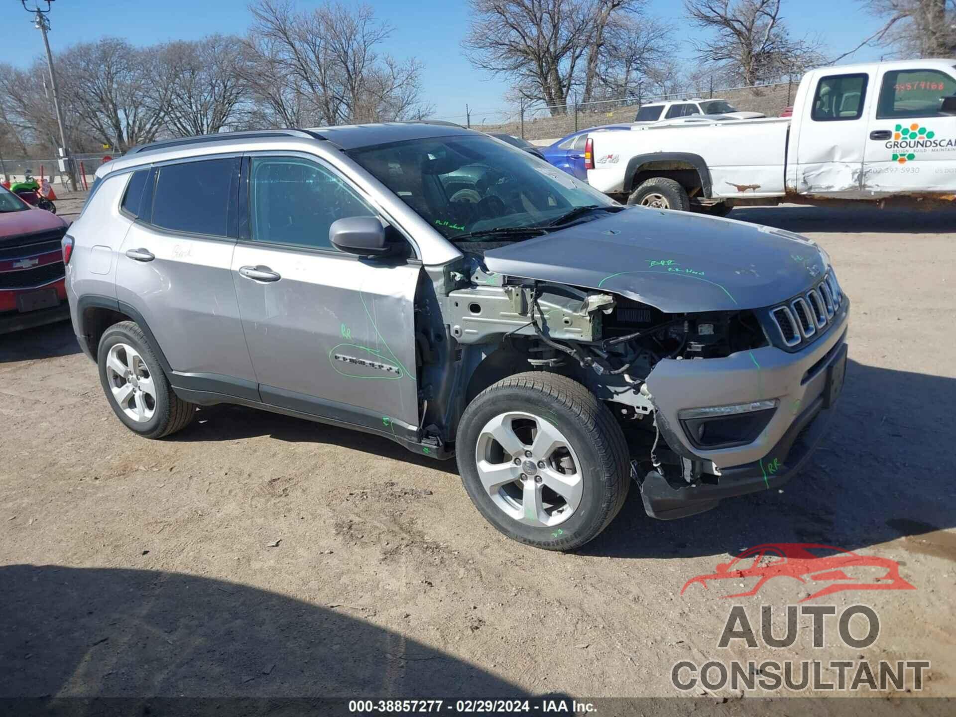 JEEP COMPASS 2018 - 3C4NJDBB8JT415385