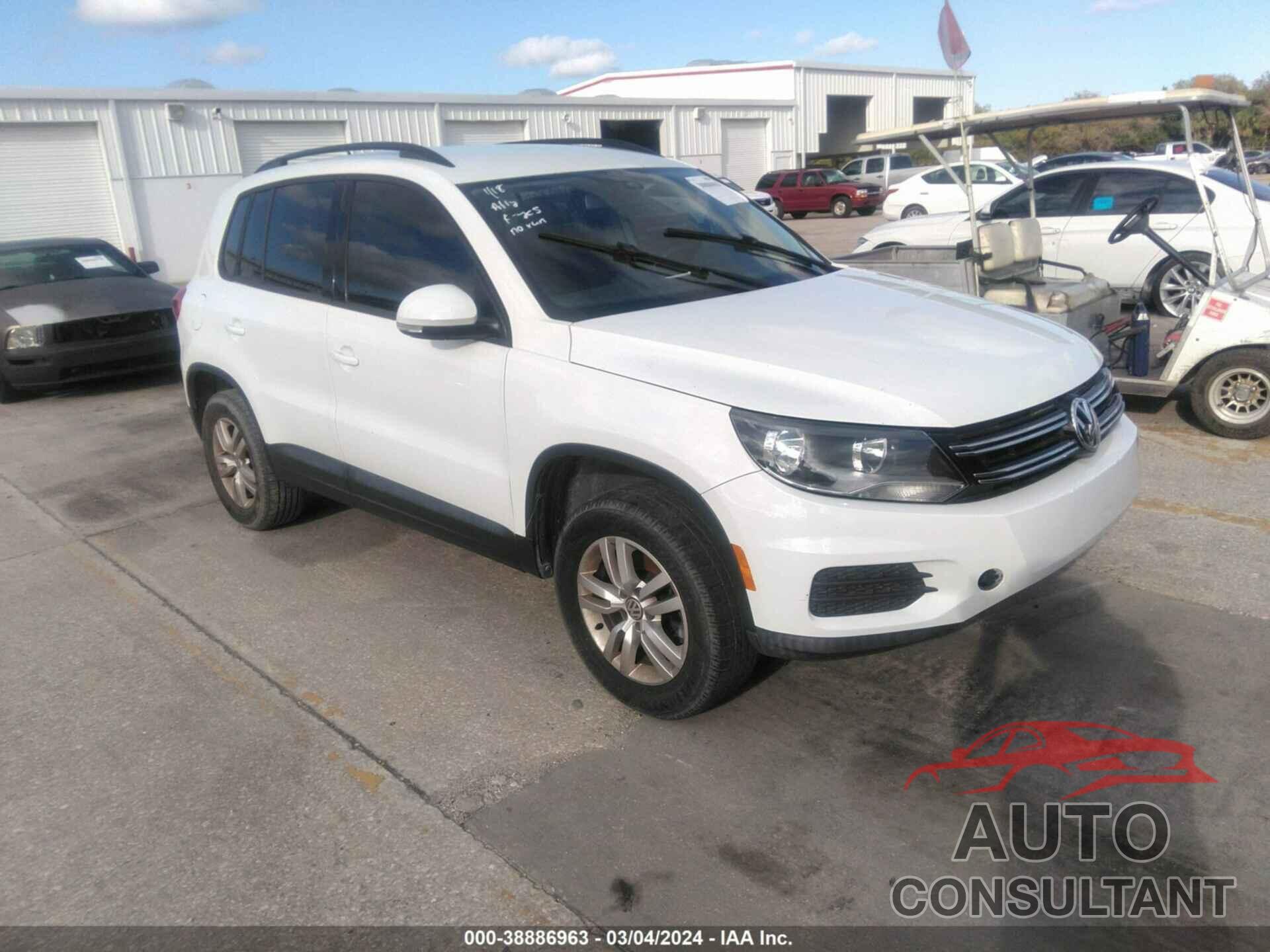 VOLKSWAGEN TIGUAN 2016 - WVGAV7AX7GW599122