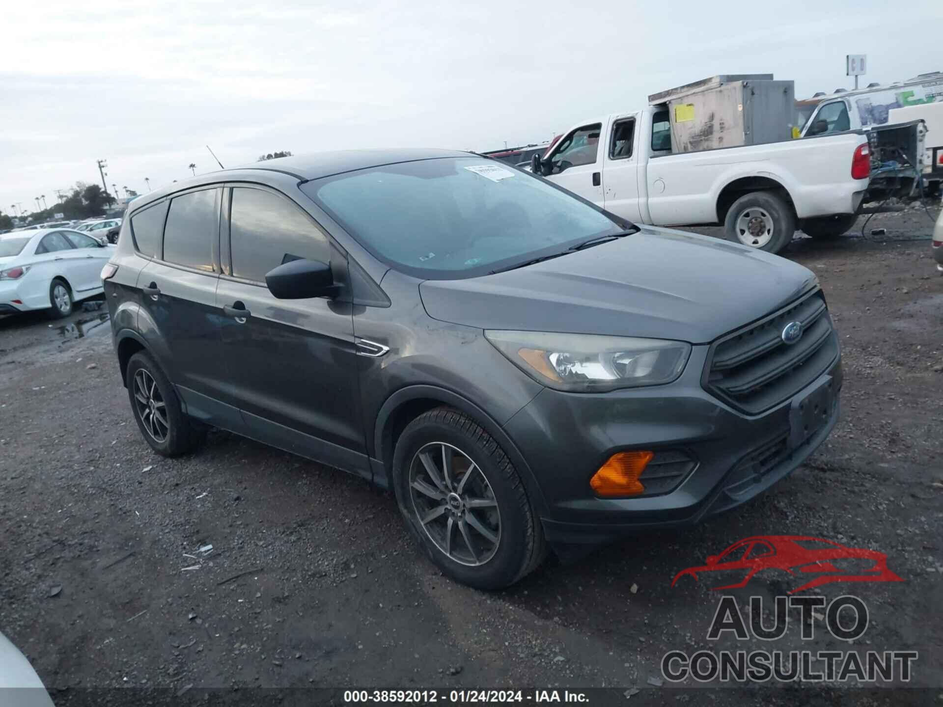 FORD ESCAPE 2018 - 1FMCU0F79JUB44223