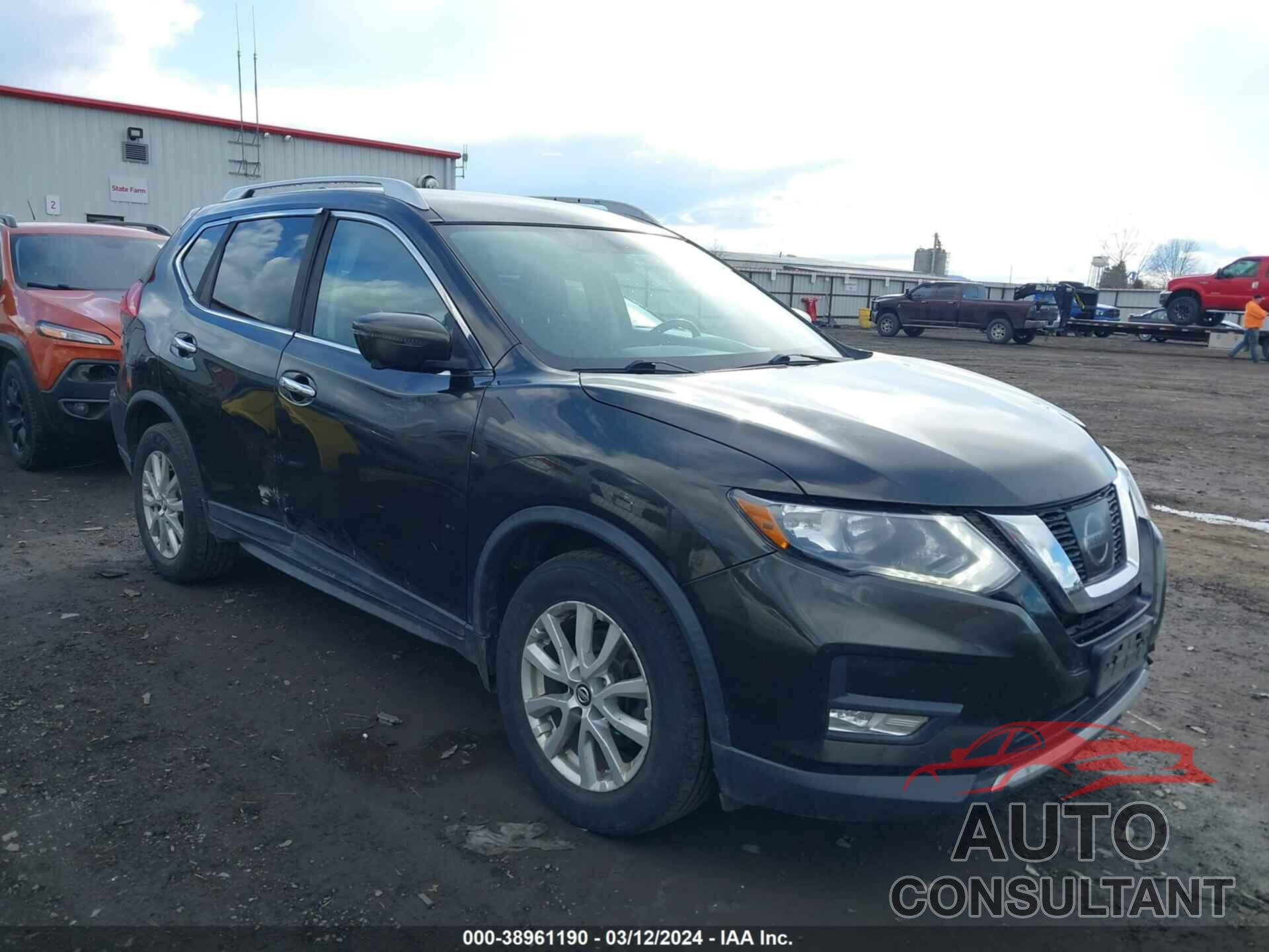 NISSAN ROGUE 2017 - KNMAT2MV4HP592664