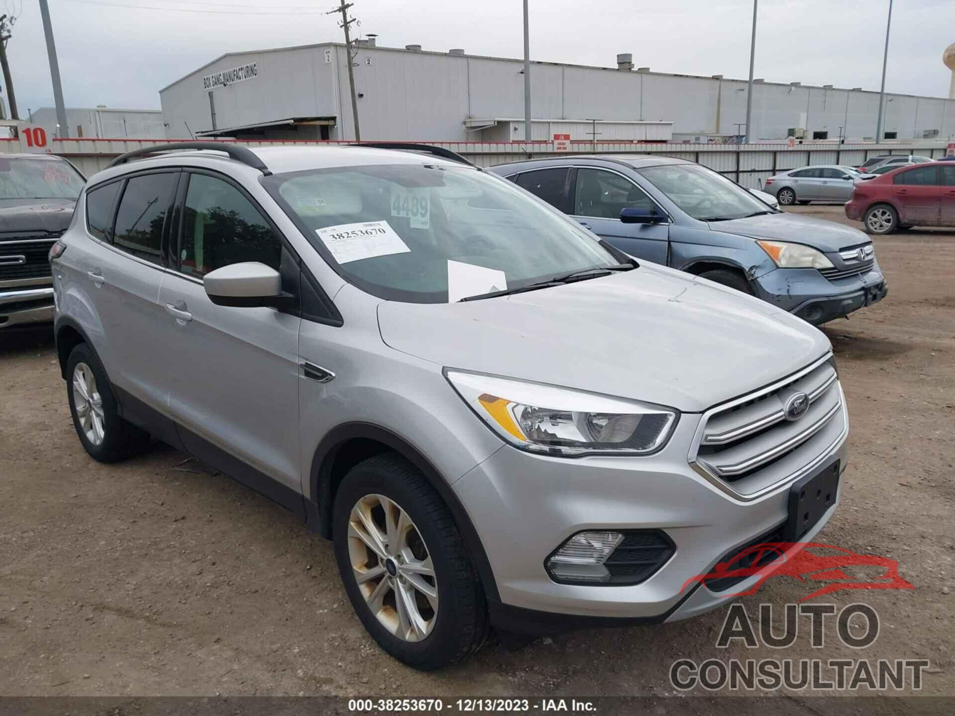 FORD ESCAPE 2018 - 1FMCU9GD3JUD25424