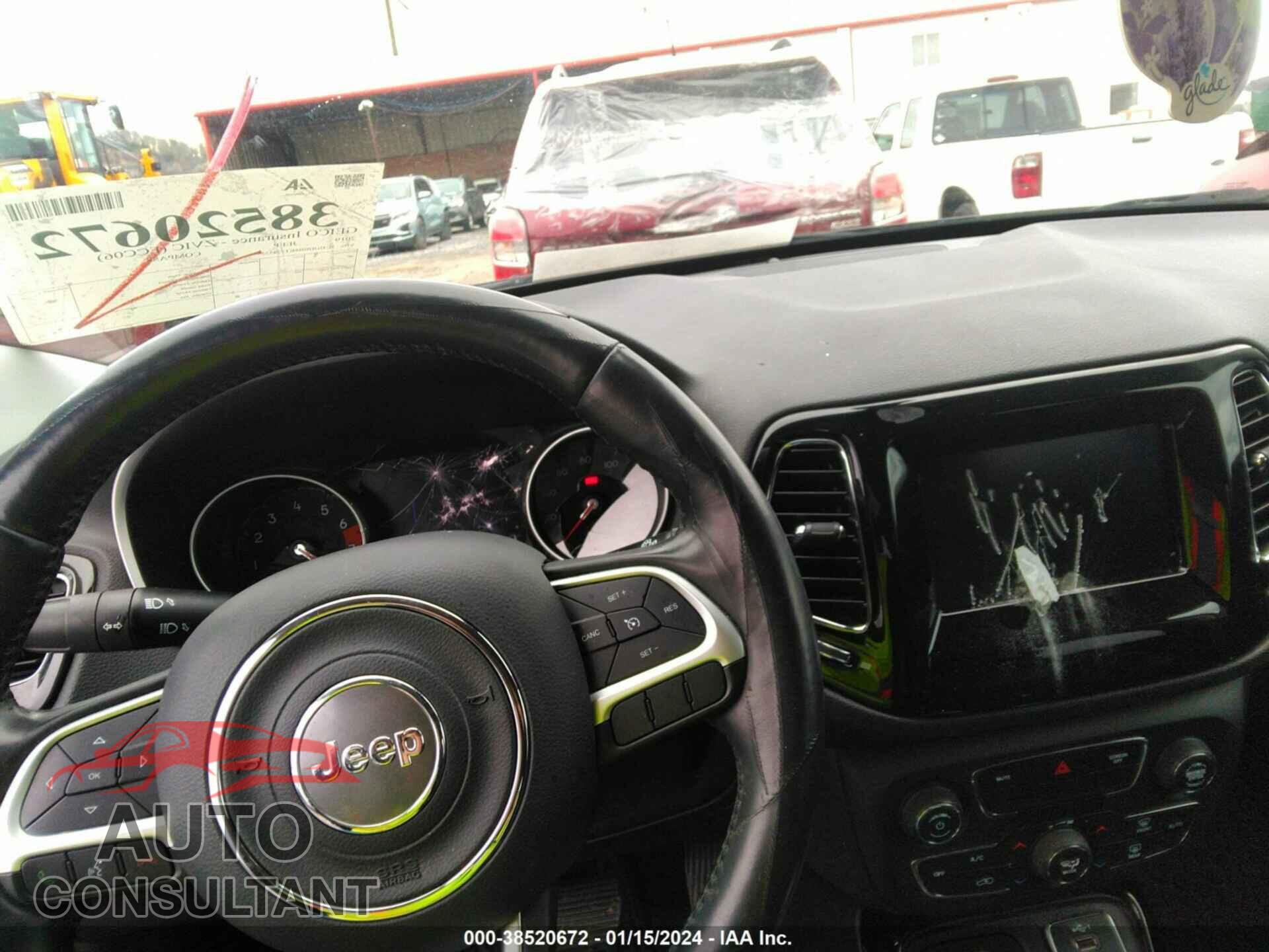 JEEP COMPASS 2019 - 3C4NJDBB8KT724355