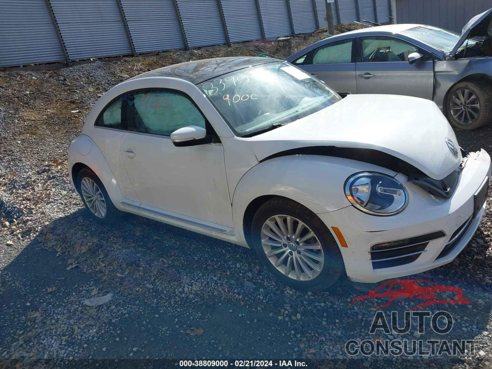 VOLKSWAGEN BEETLE 2019 - 3VWFD7AT6KM703390