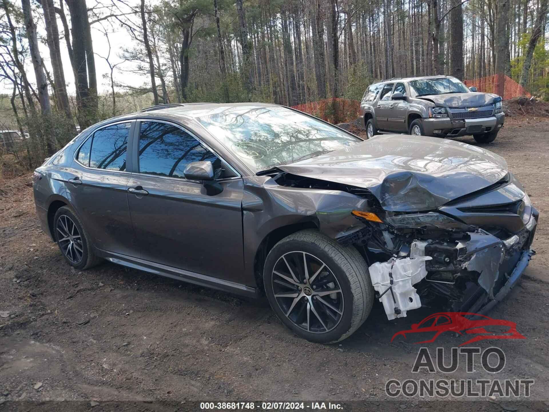 TOYOTA CAMRY 2023 - 4T1G11AK6PU797127