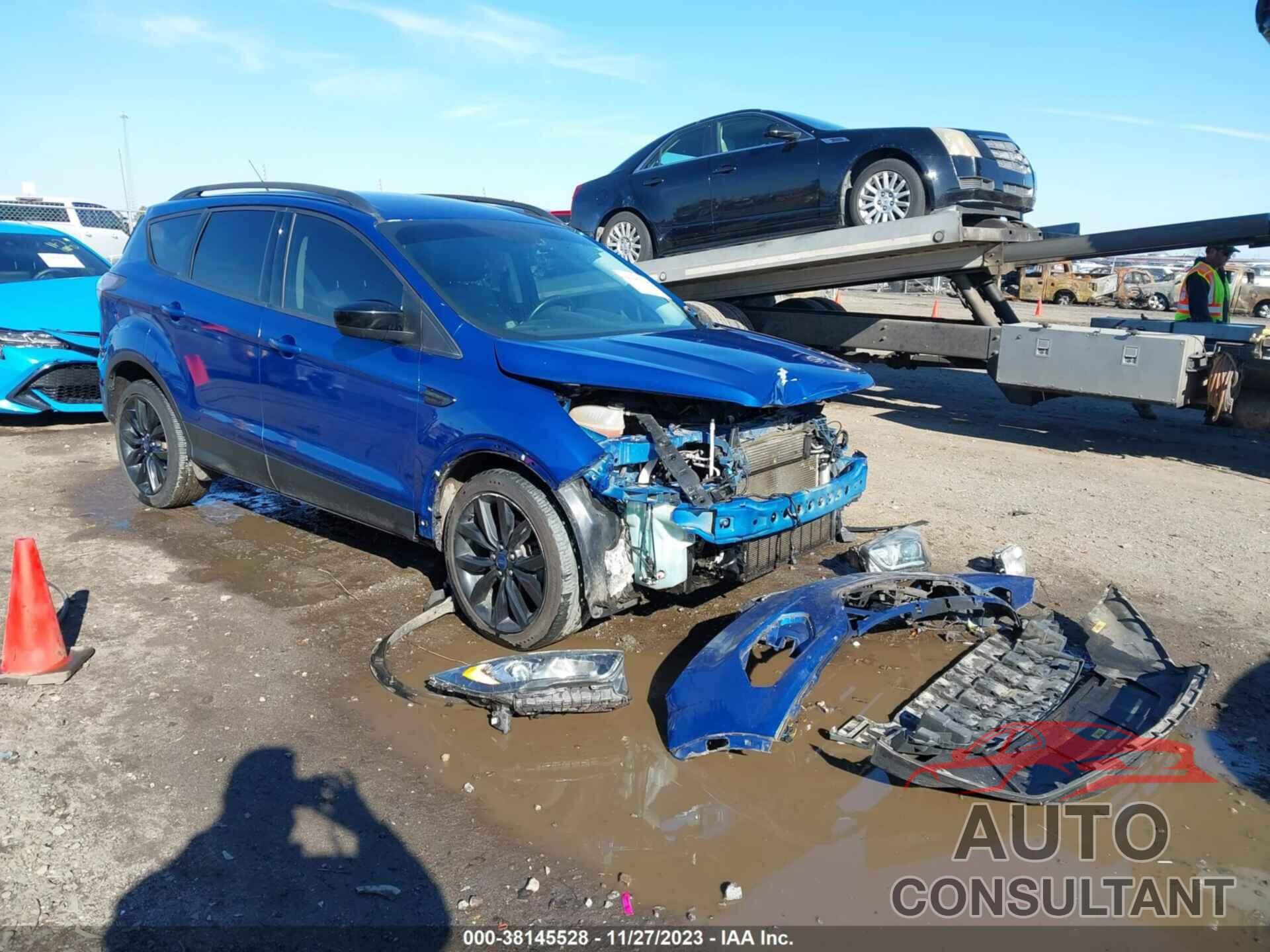 FORD ESCAPE 2017 - 1FMCU0GD9HUB14489