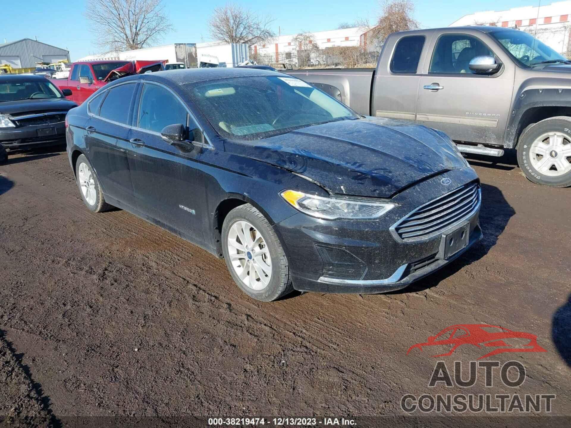 FORD FUSION HYBRID 2019 - 3FA6P0MU3KR154293