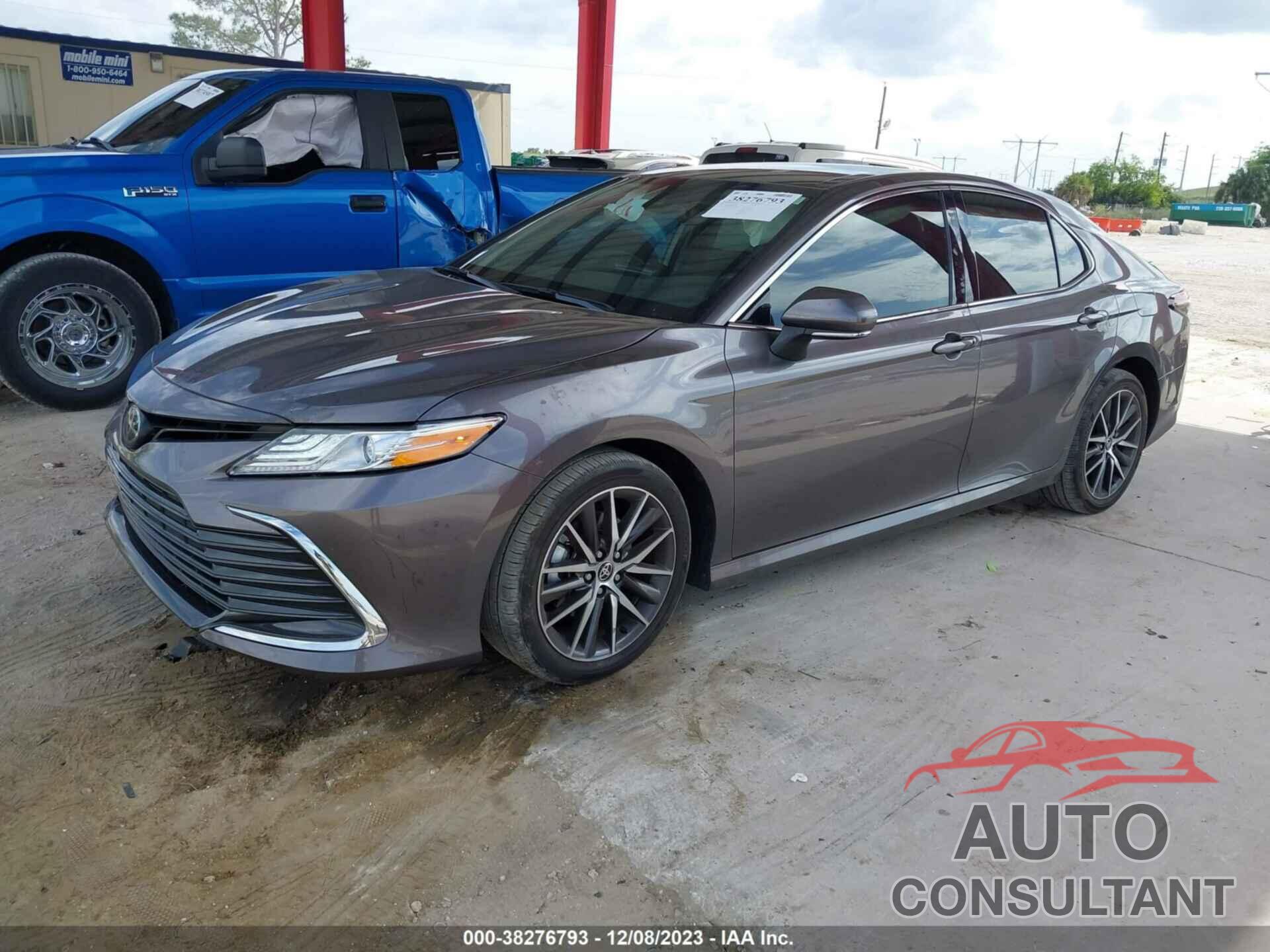 TOYOTA CAMRY 2023 - 4T1F11AKXPU743907