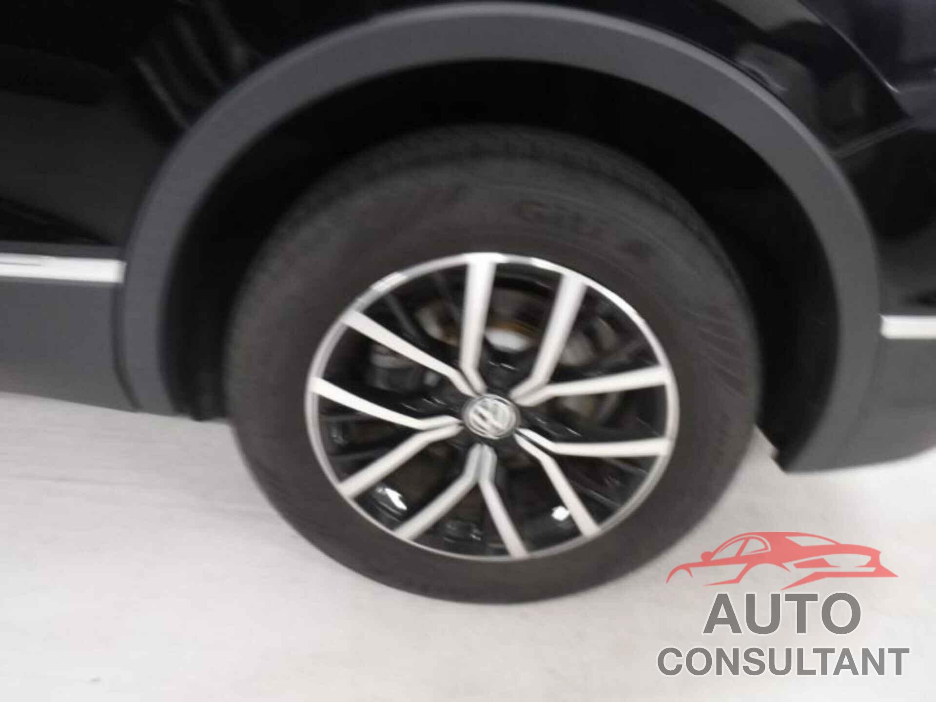 VOLKSWAGEN TIGUAN 2021 - 3VV2B7AXXMM121159