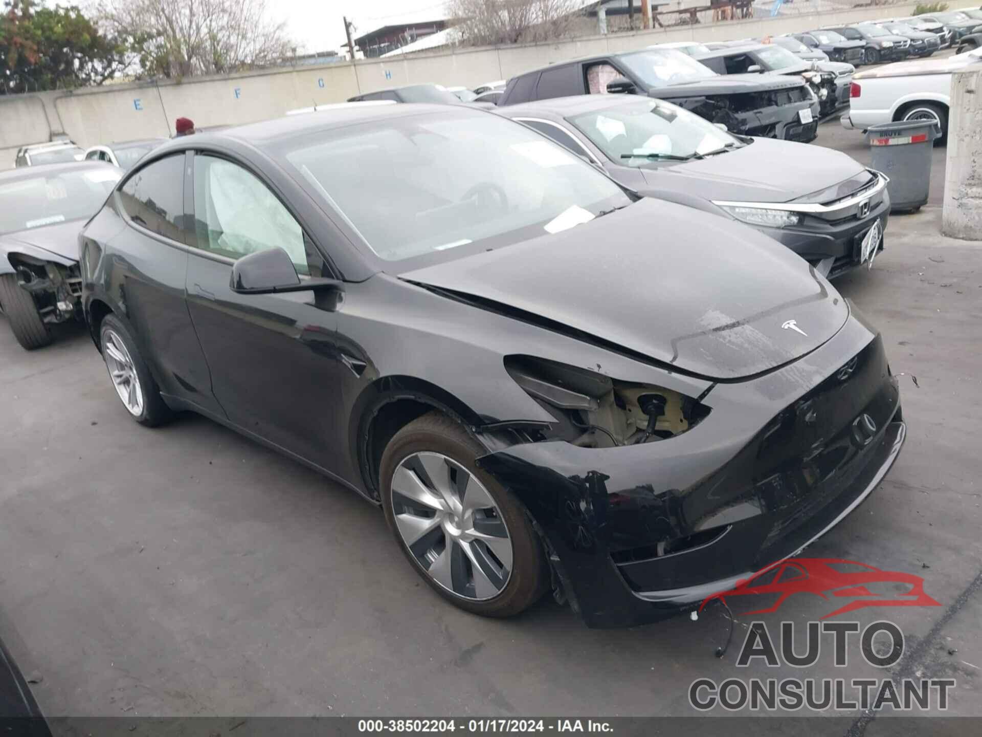 TESLA MODEL Y 2023 - 7SAYGAEE7PF618603