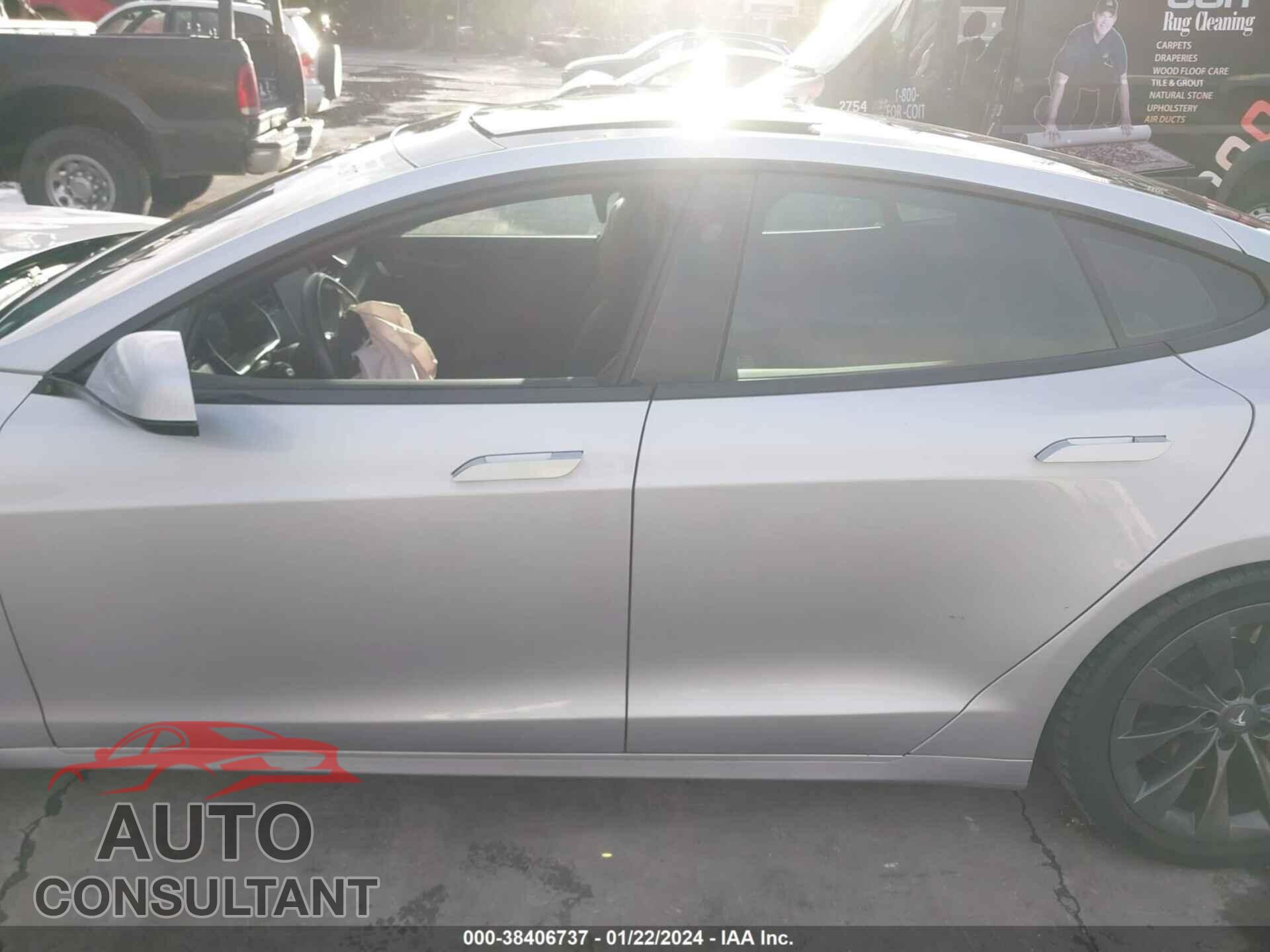 TESLA MODEL S 2018 - 5YJSA1E40JF236917