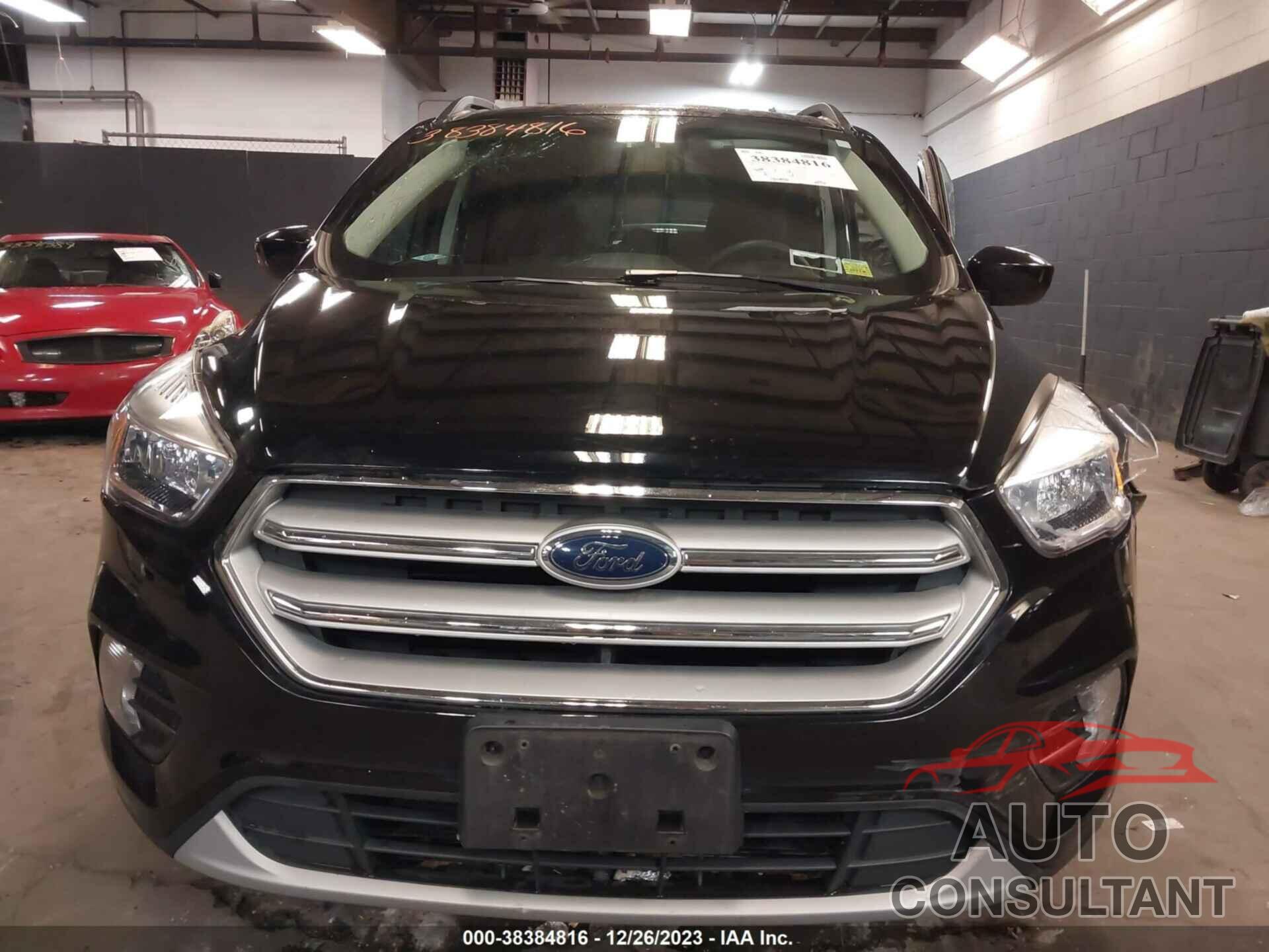 FORD ESCAPE 2018 - 1FMCU9GD2JUC43815