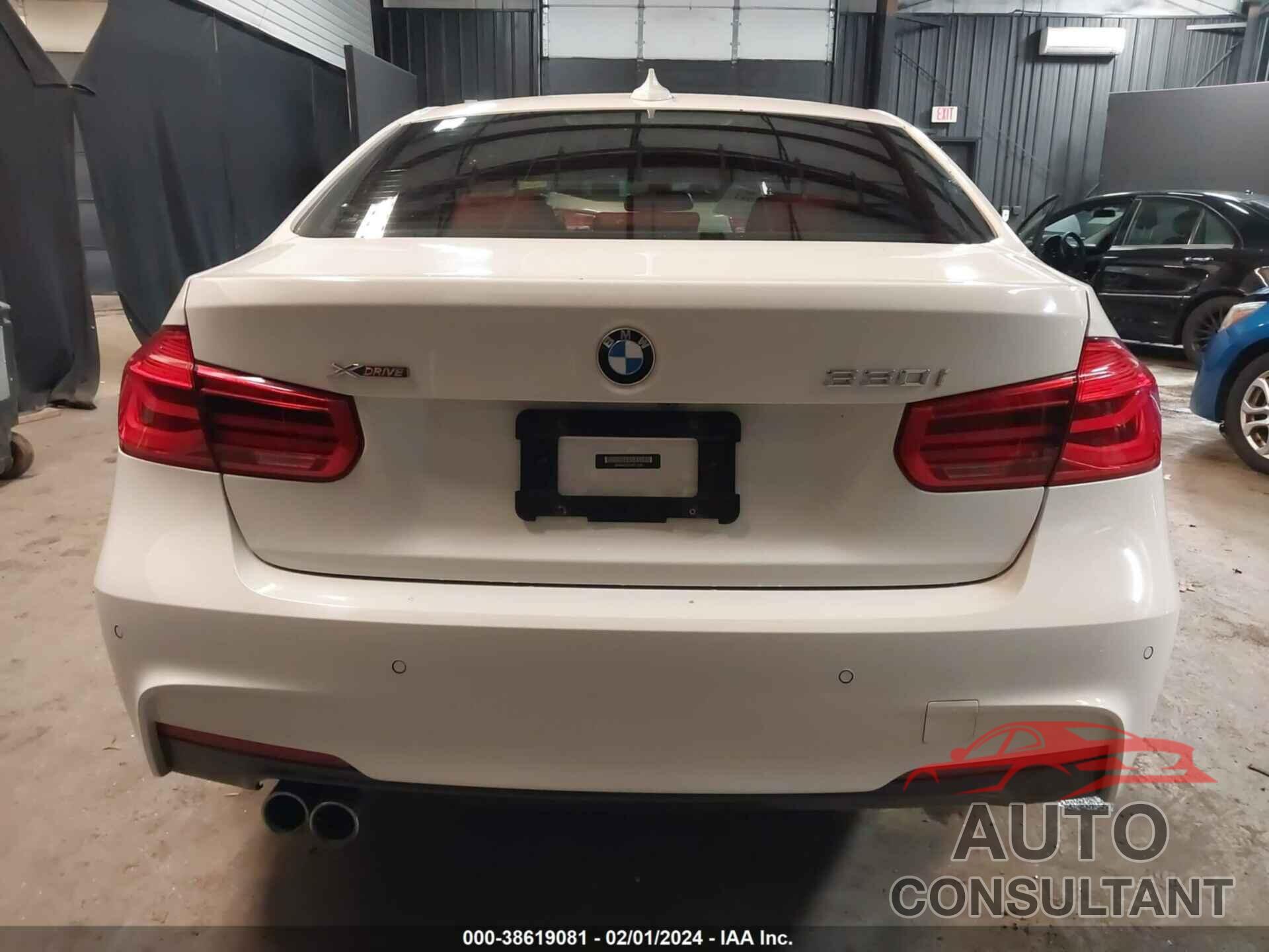 BMW 330I 2017 - WBA8D9C32HA011800