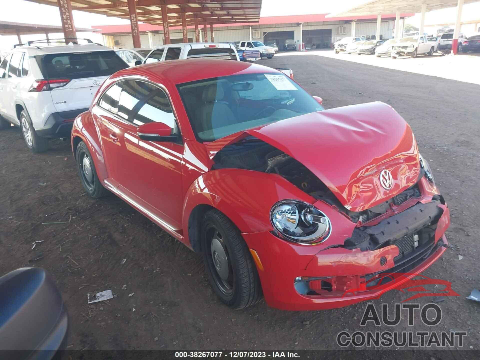 VOLKSWAGEN BEETLE 2015 - 3VWJ17AT9FM632128
