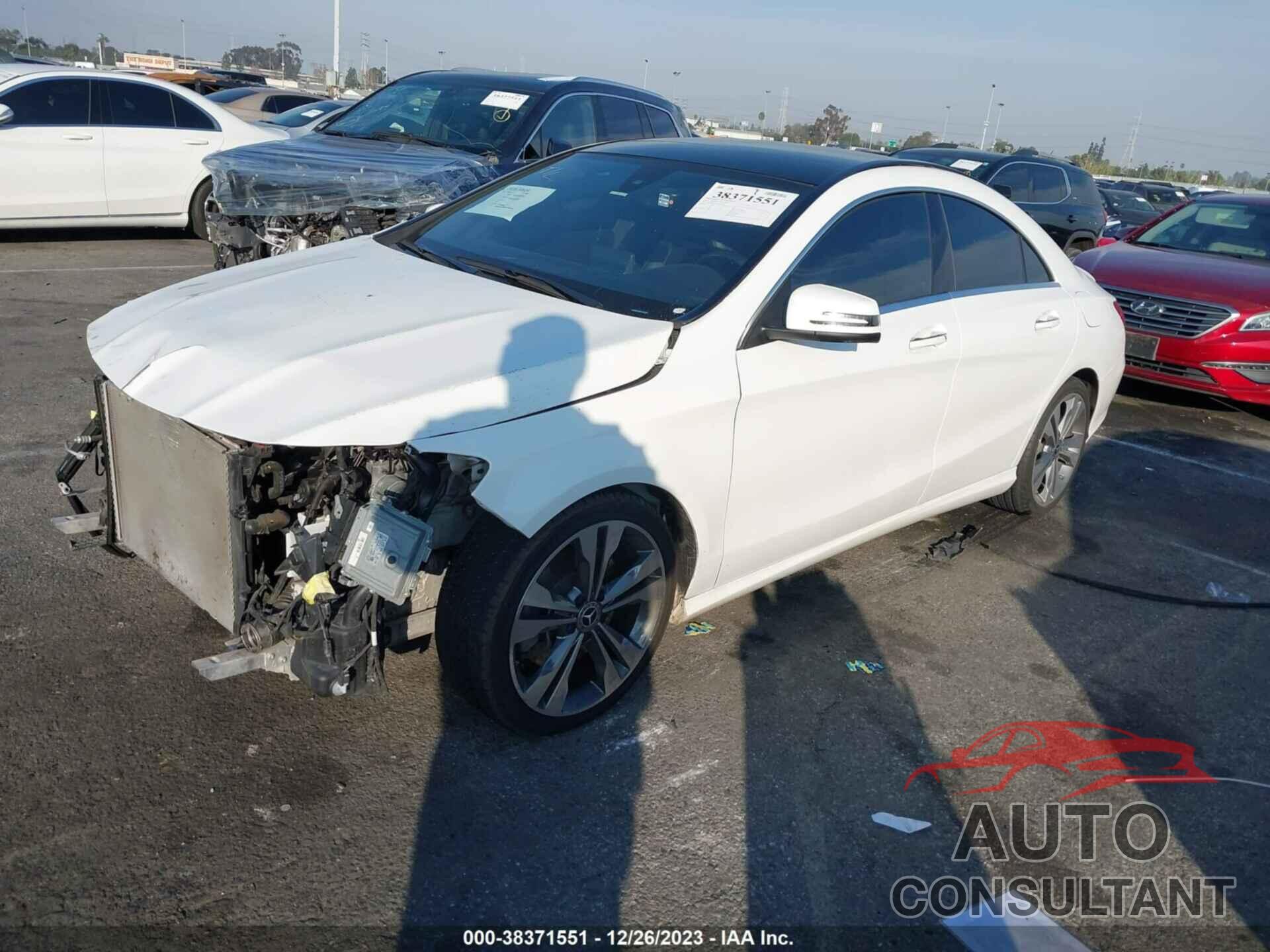 MERCEDES-BENZ CLA 250 2019 - WDDSJ4GB8KN762251