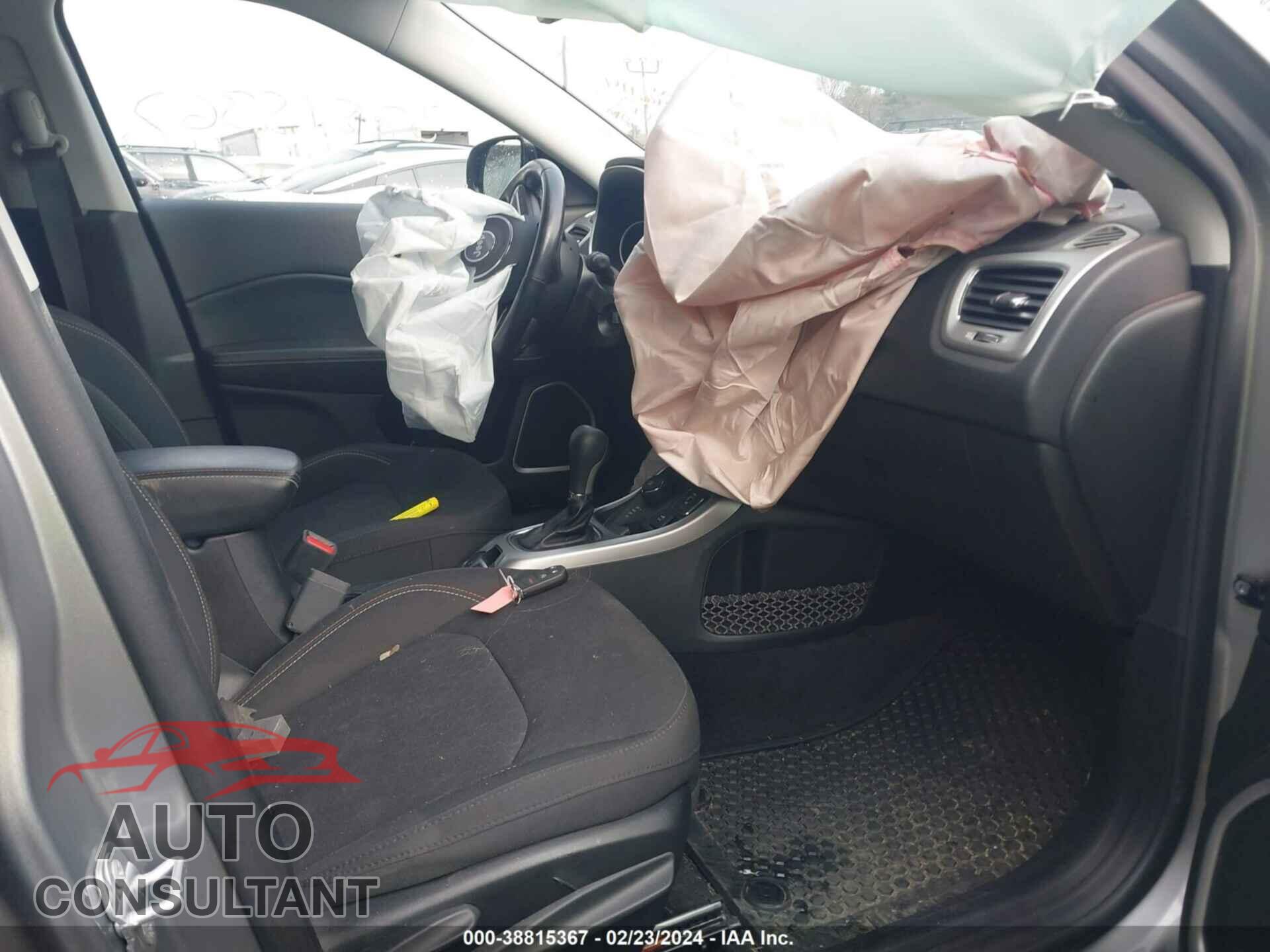 JEEP COMPASS 2019 - 3C4NJDAB3KT854092