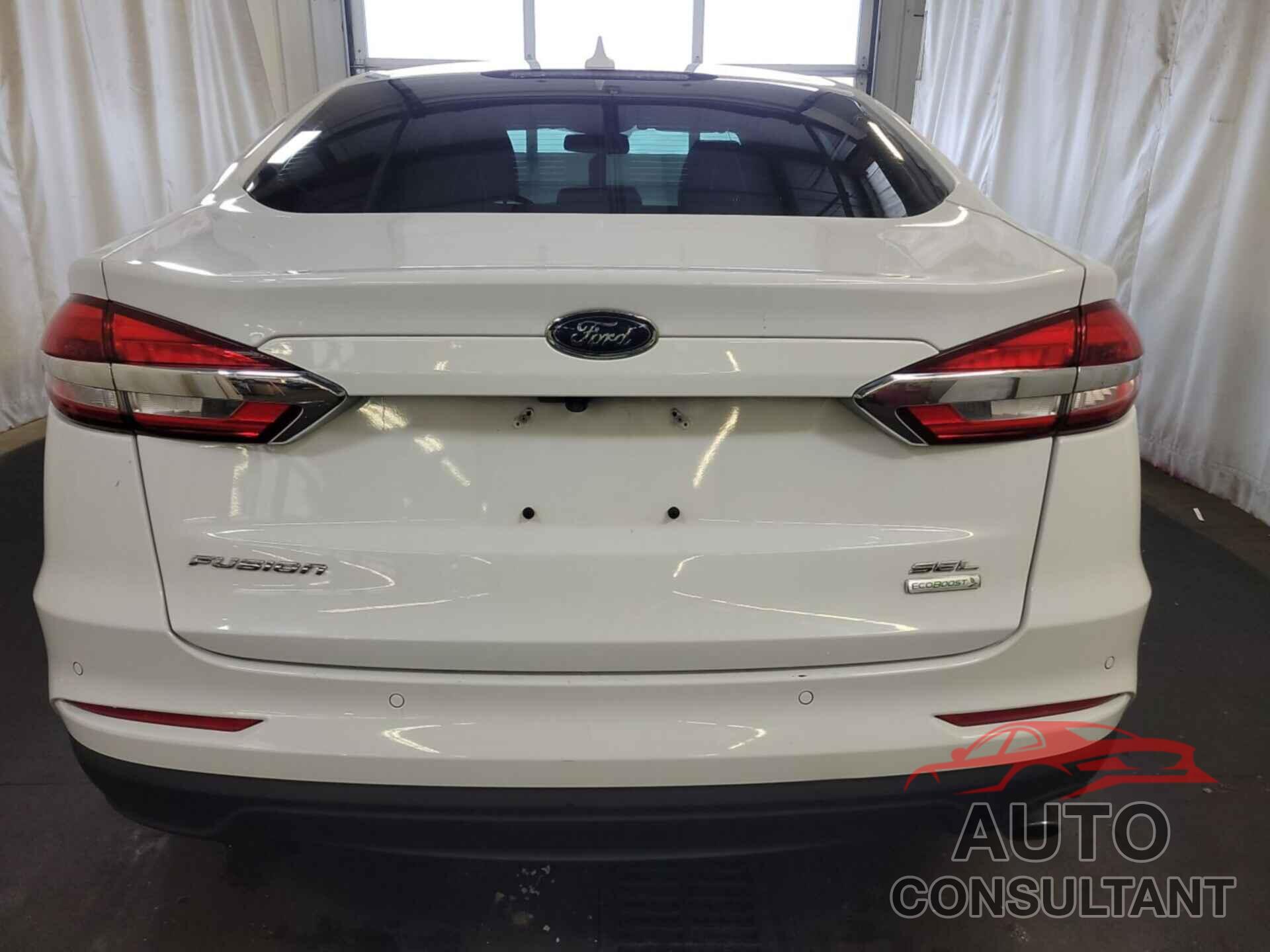 FORD FUSION 2019 - 3FA6P0CD3KR239815