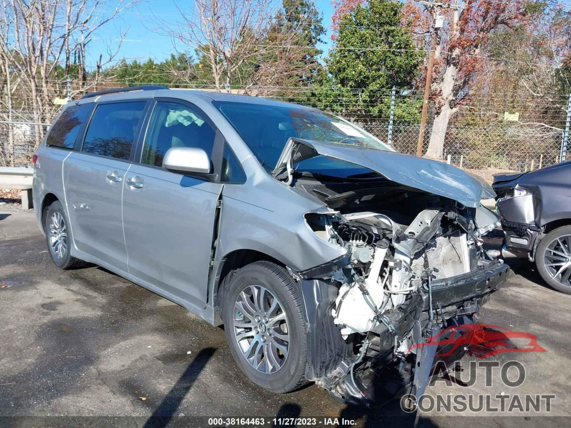 TOYOTA SIENNA 2019 - 5TDYZ3DC9KS967382