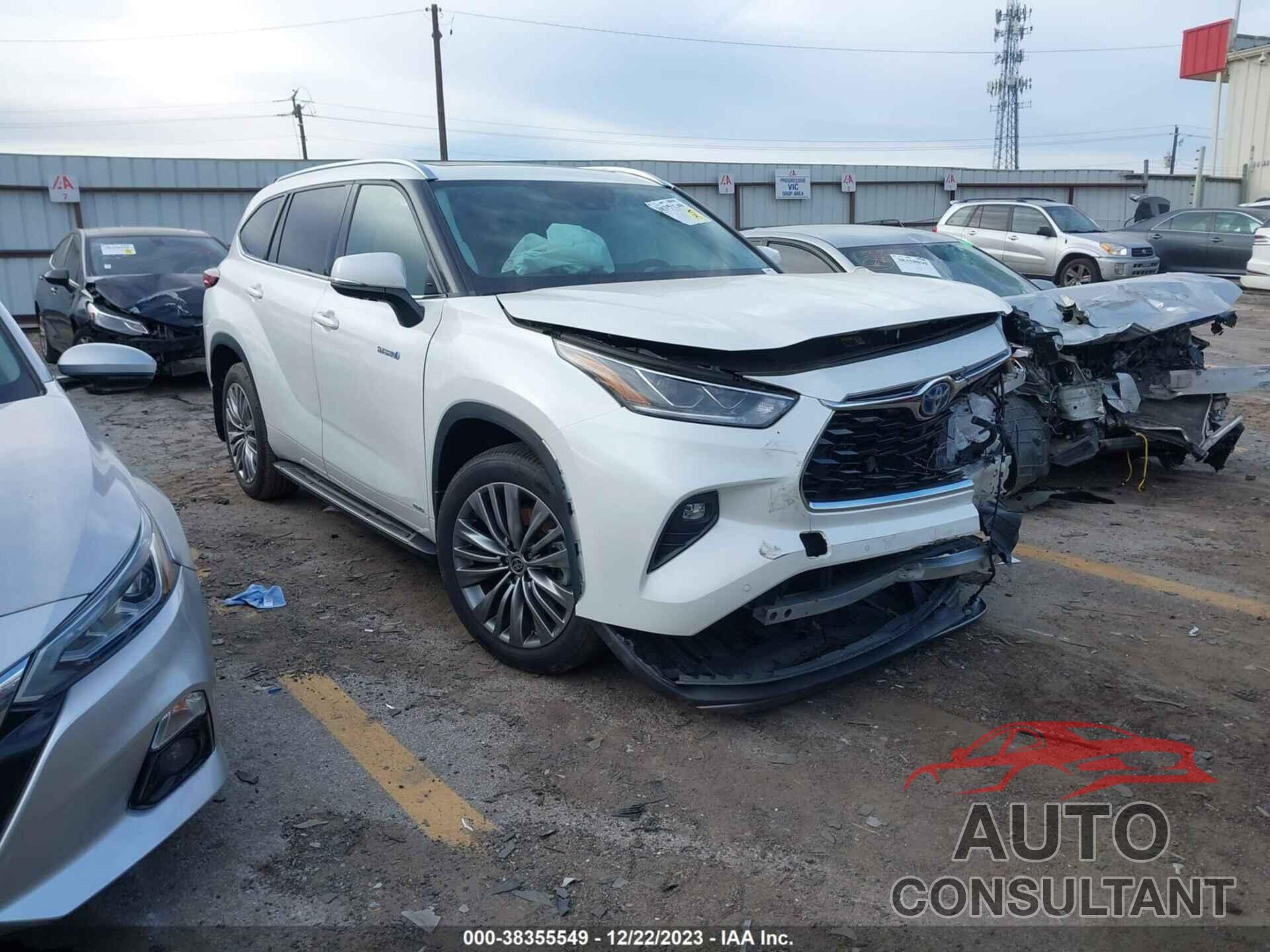 TOYOTA HIGHLANDER 2020 - 5TDEBRCH6LS011110