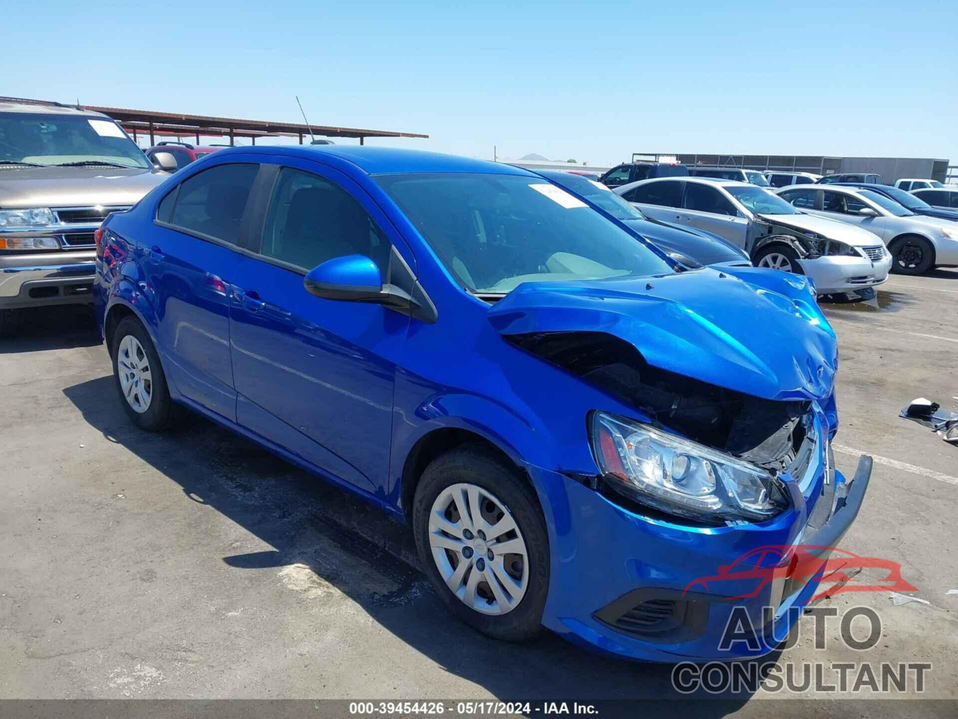 CHEVROLET SONIC 2019 - 1G1JB5SB5K4126806