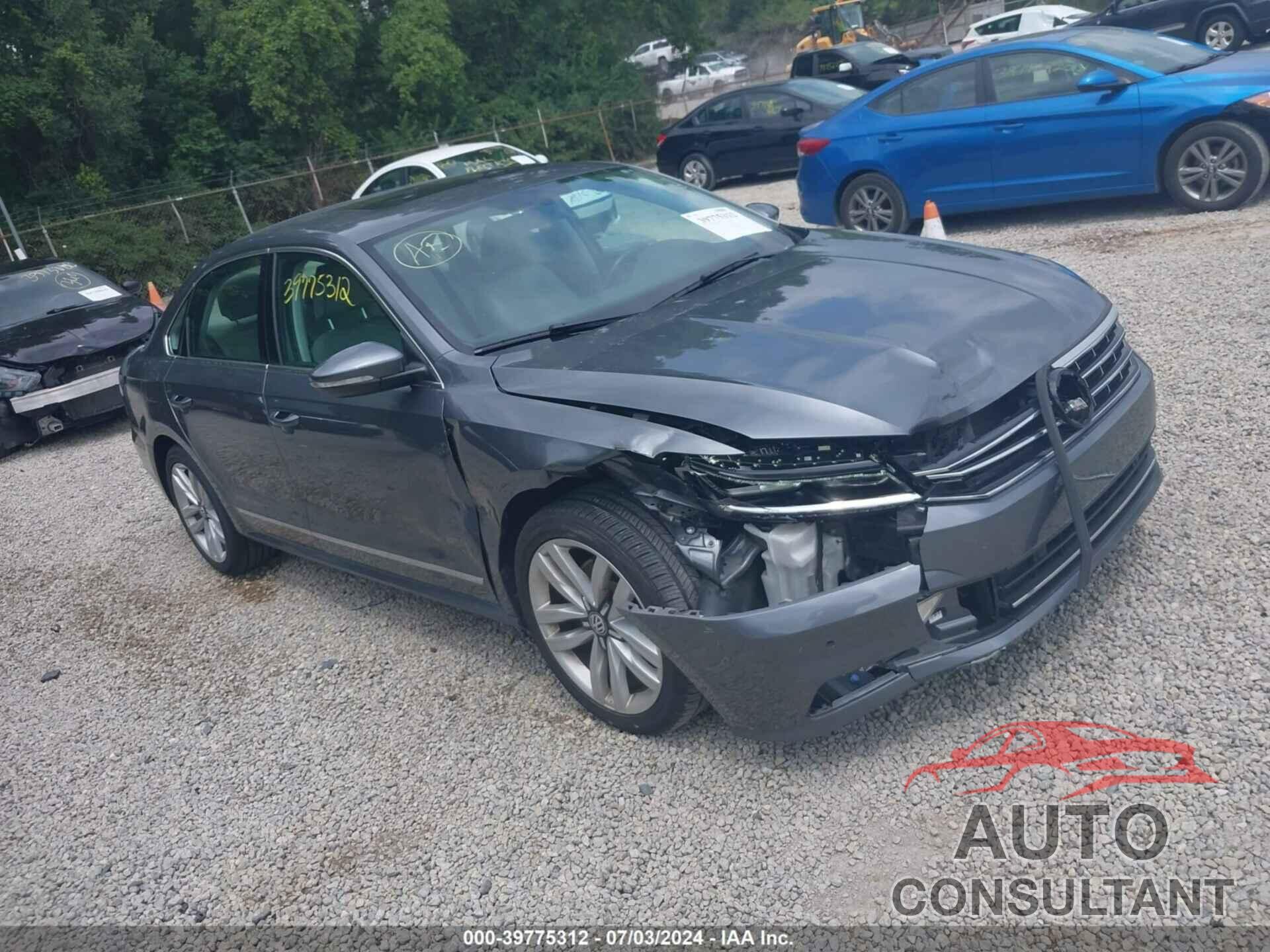 VOLKSWAGEN PASSAT 2017 - 1VWGT7A33HC053578