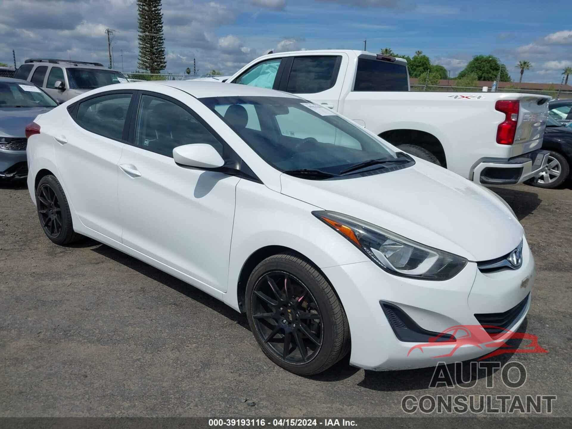 HYUNDAI ELANTRA 2016 - 5NPDH4AE1GH708122