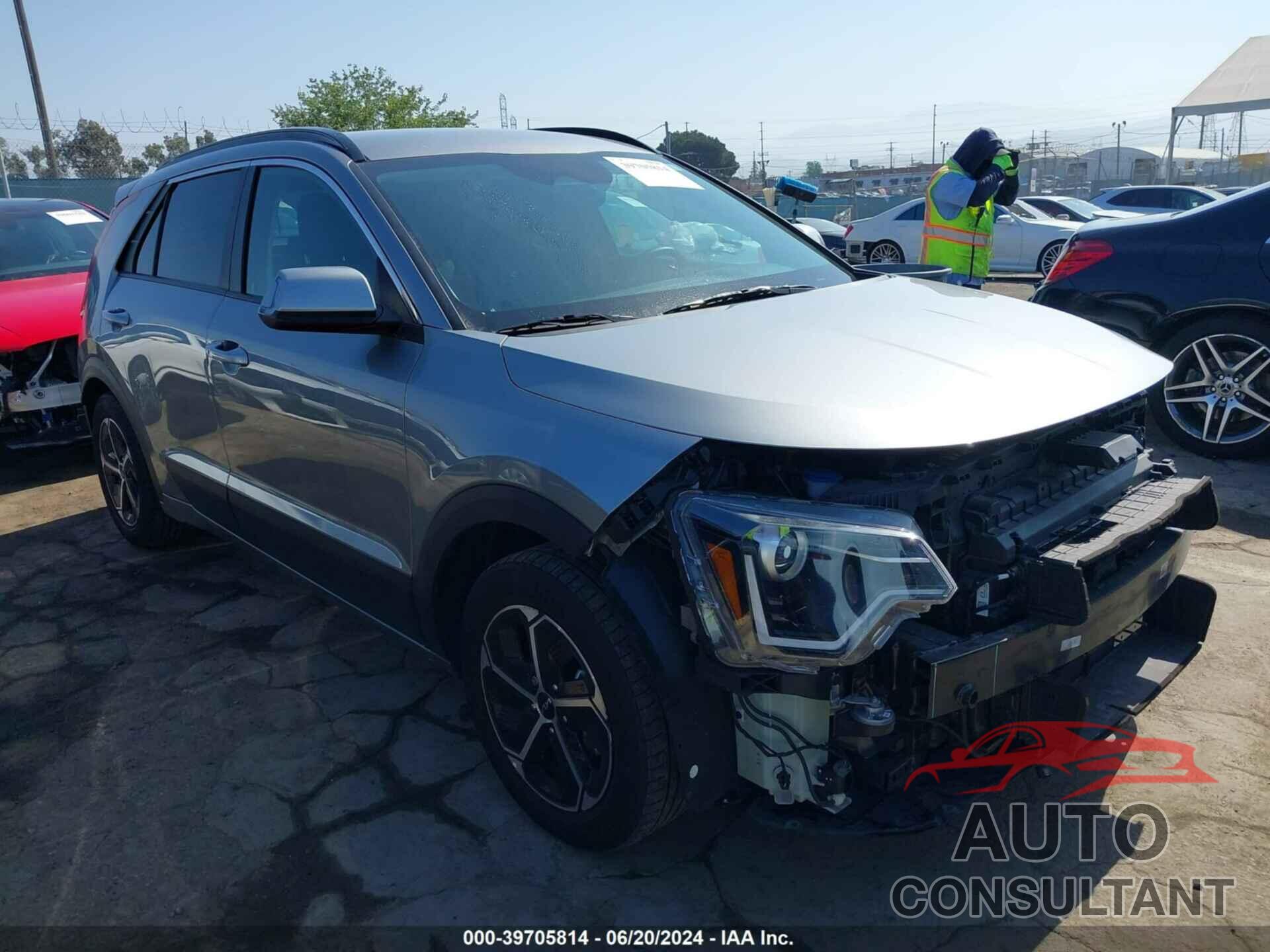 KIA NIRO 2023 - KNDCR3LE4P5077799