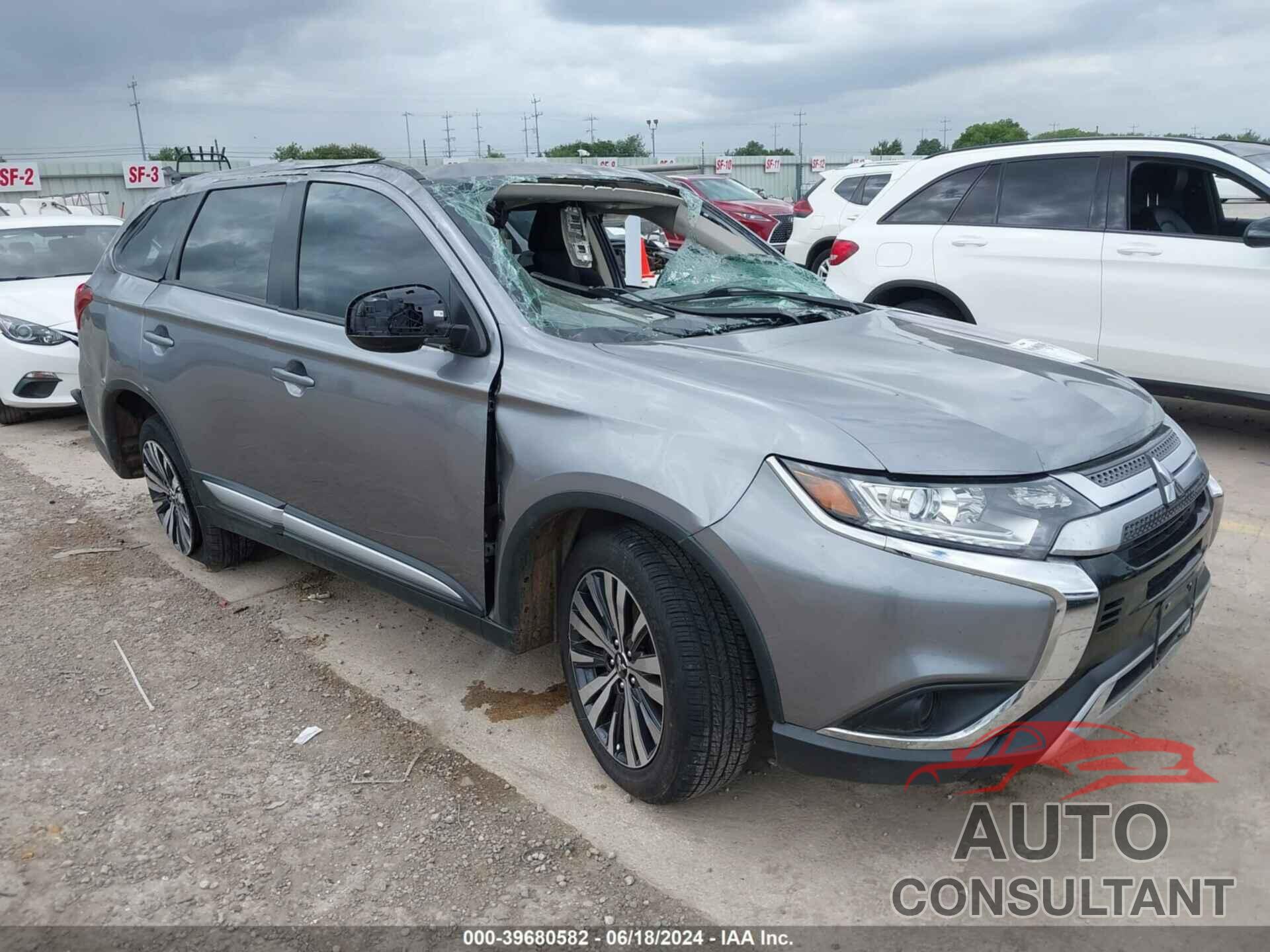 MITSUBISHI OUTLANDER 2019 - JA4AD2A30KZ054937