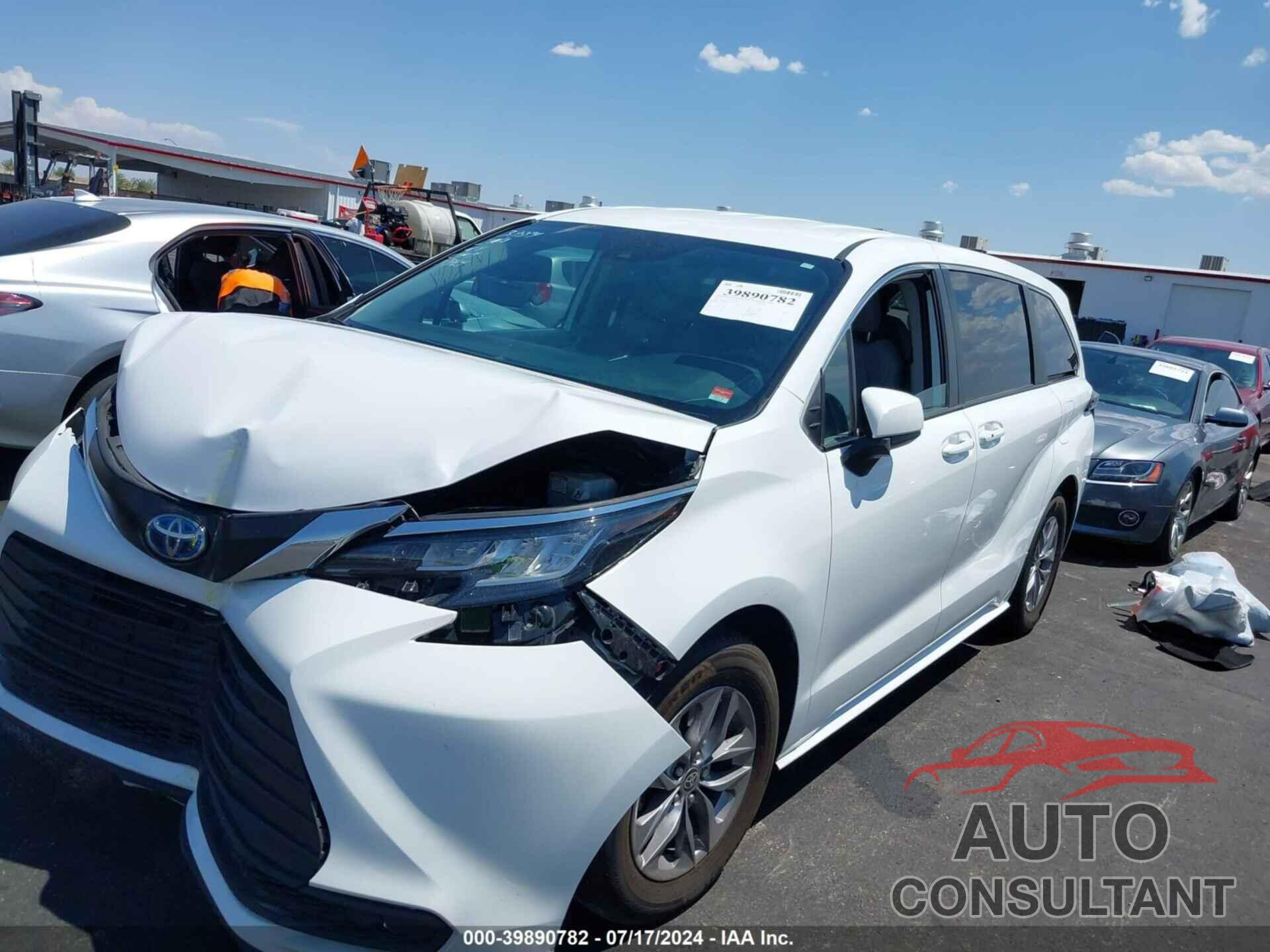 TOYOTA SIENNA 2022 - 5TDKRKEC7NS118743