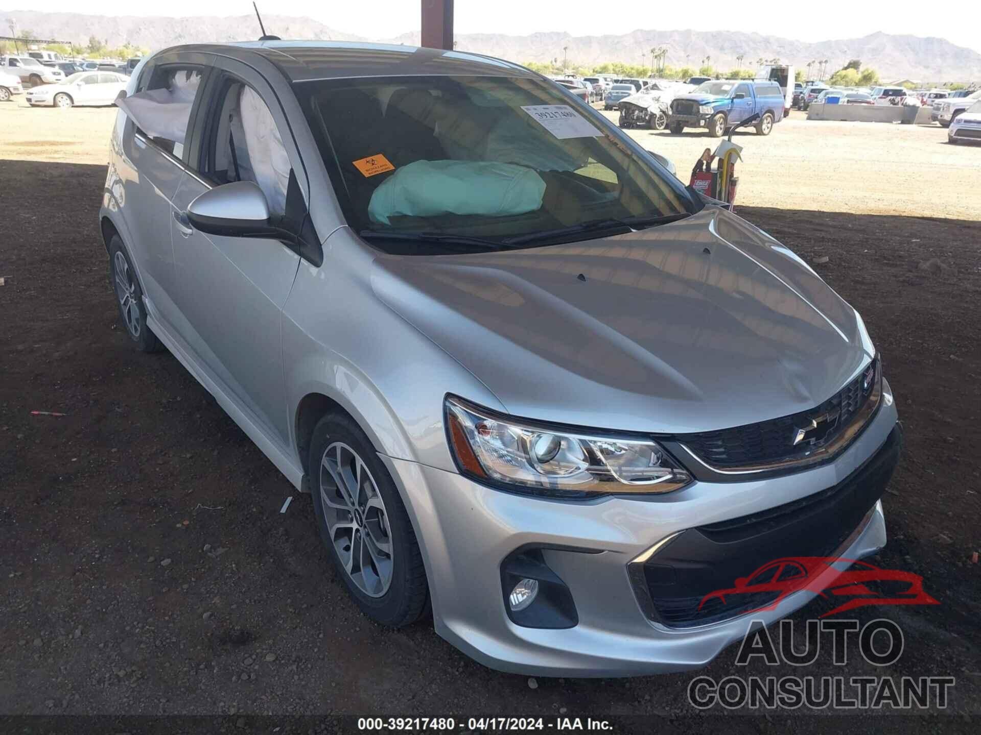 CHEVROLET SONIC 2019 - 1G1JD6SB7K4133448