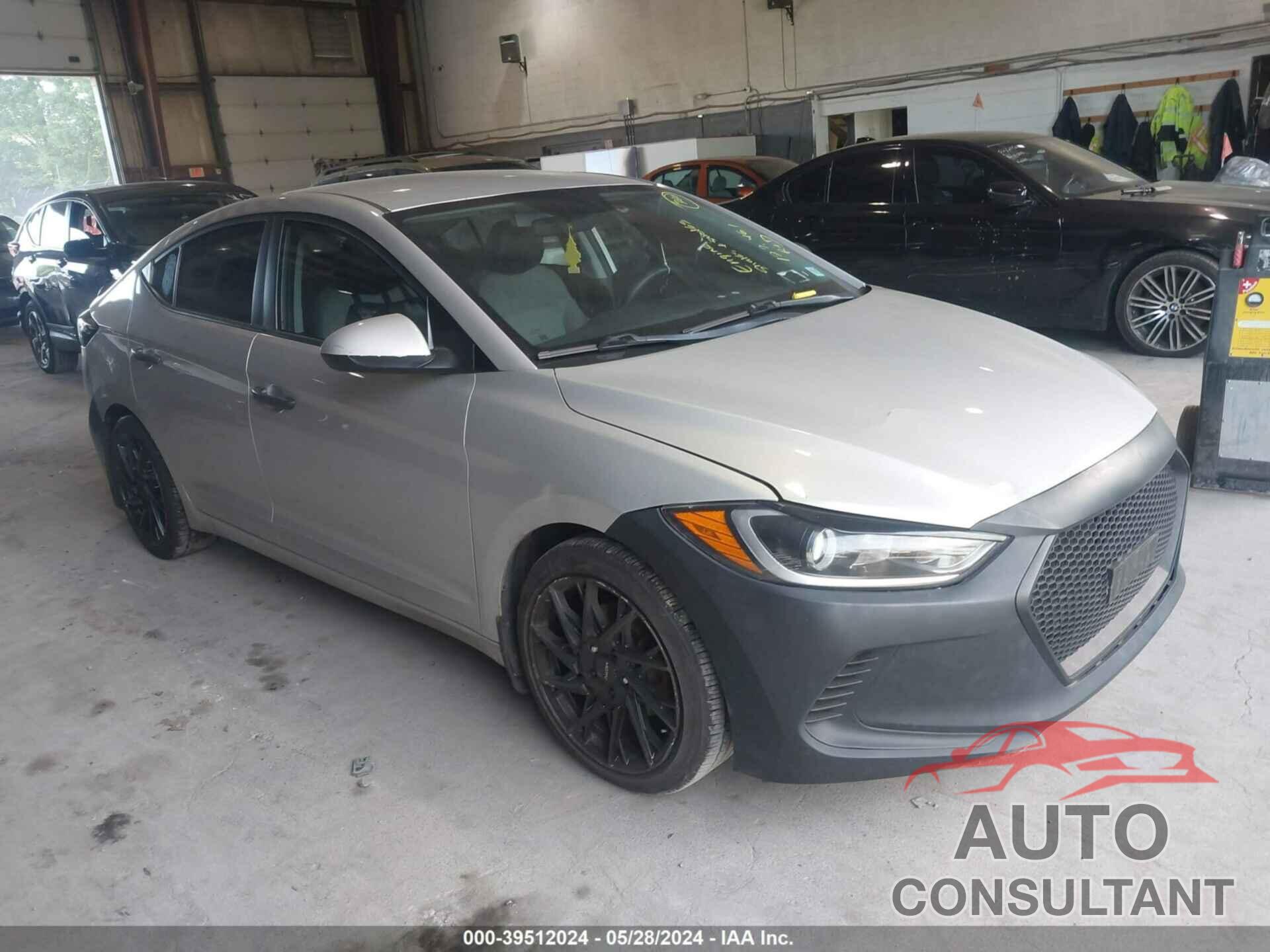 HYUNDAI ELANTRA 2018 - 5NPD84LF1JH360206