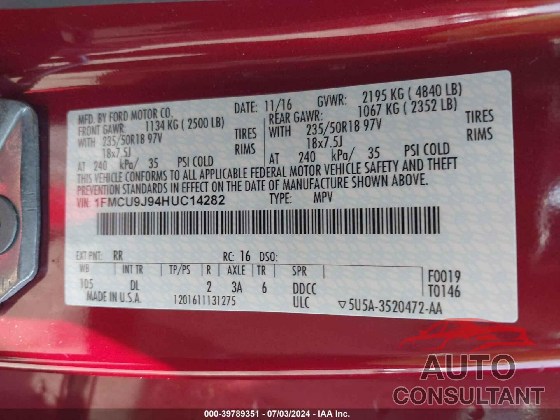 FORD ESCAPE 2017 - 1FMCU9J94HUC14282