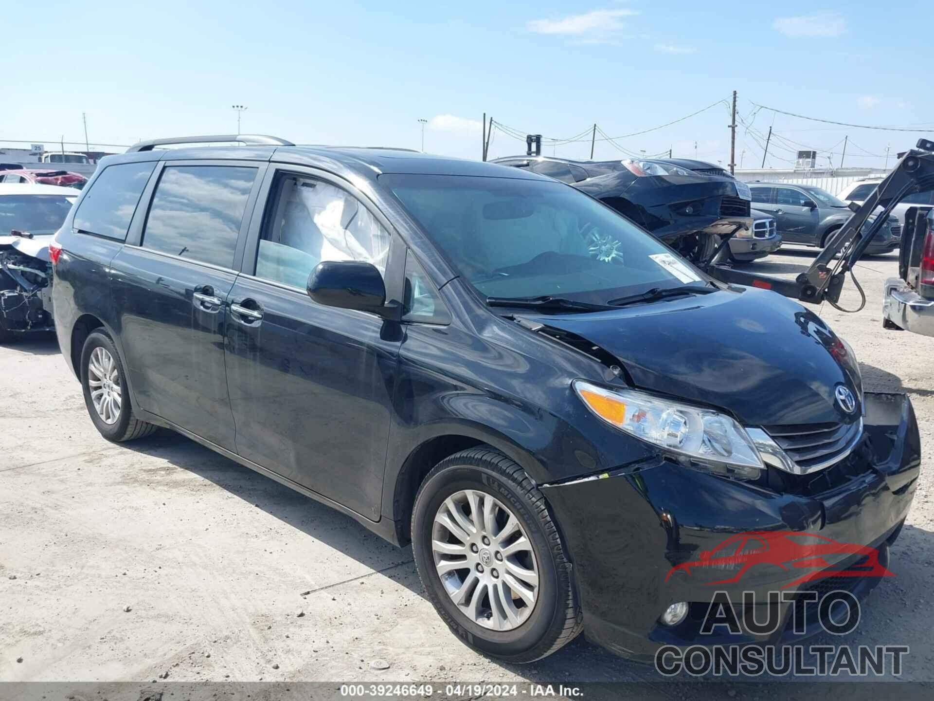 TOYOTA SIENNA 2017 - 5TDYZ3DC5HS781945