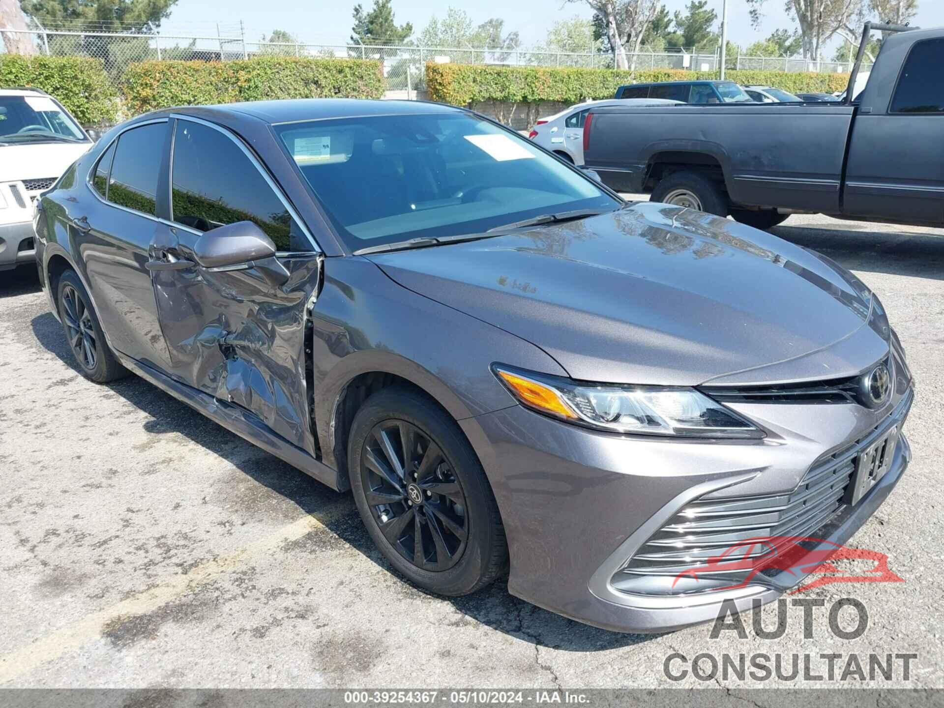 TOYOTA CAMRY 2022 - 4T1R11AK3NU707549