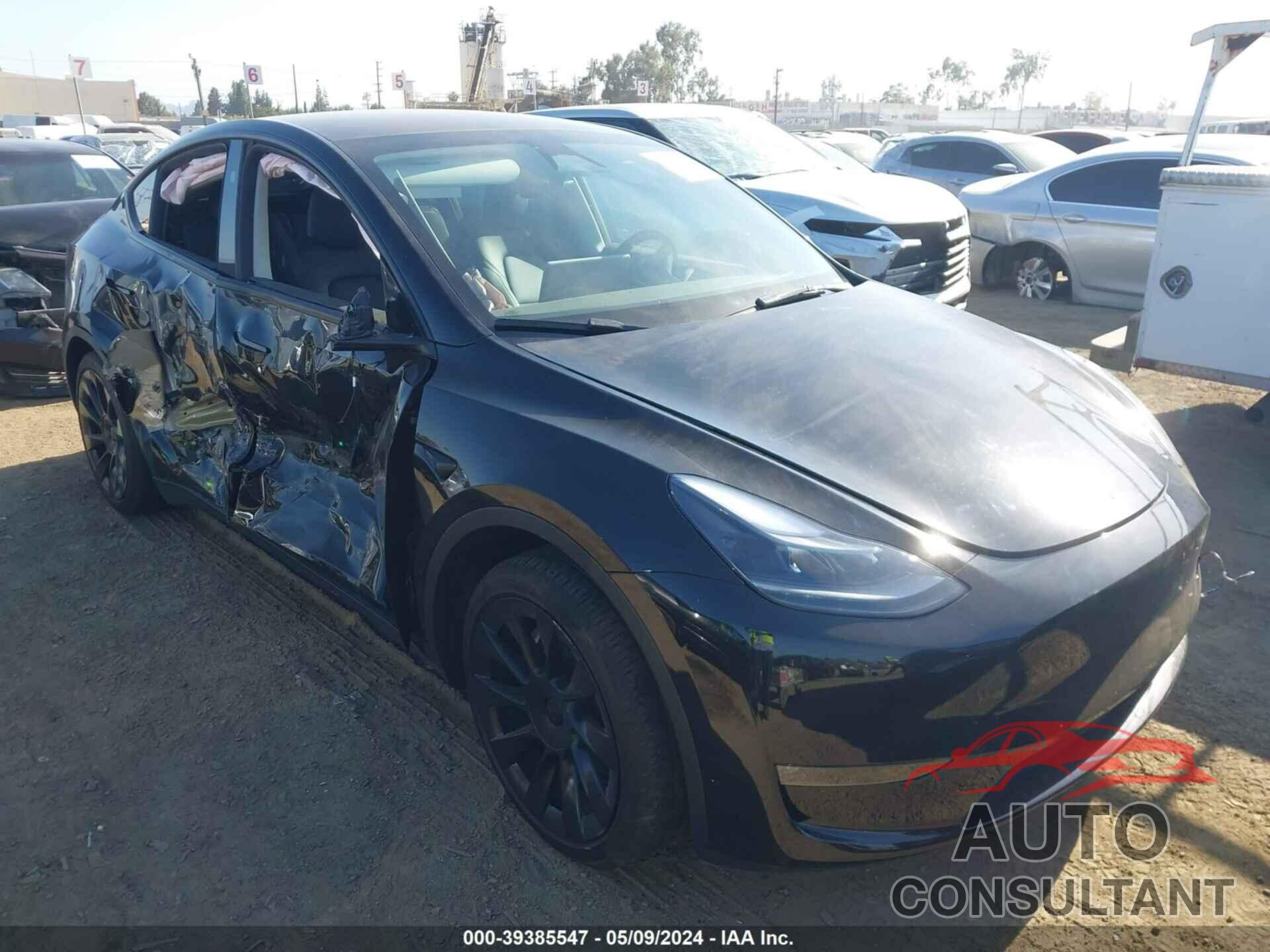 TESLA MODEL Y 2023 - 7SAYGAEE1PF832440