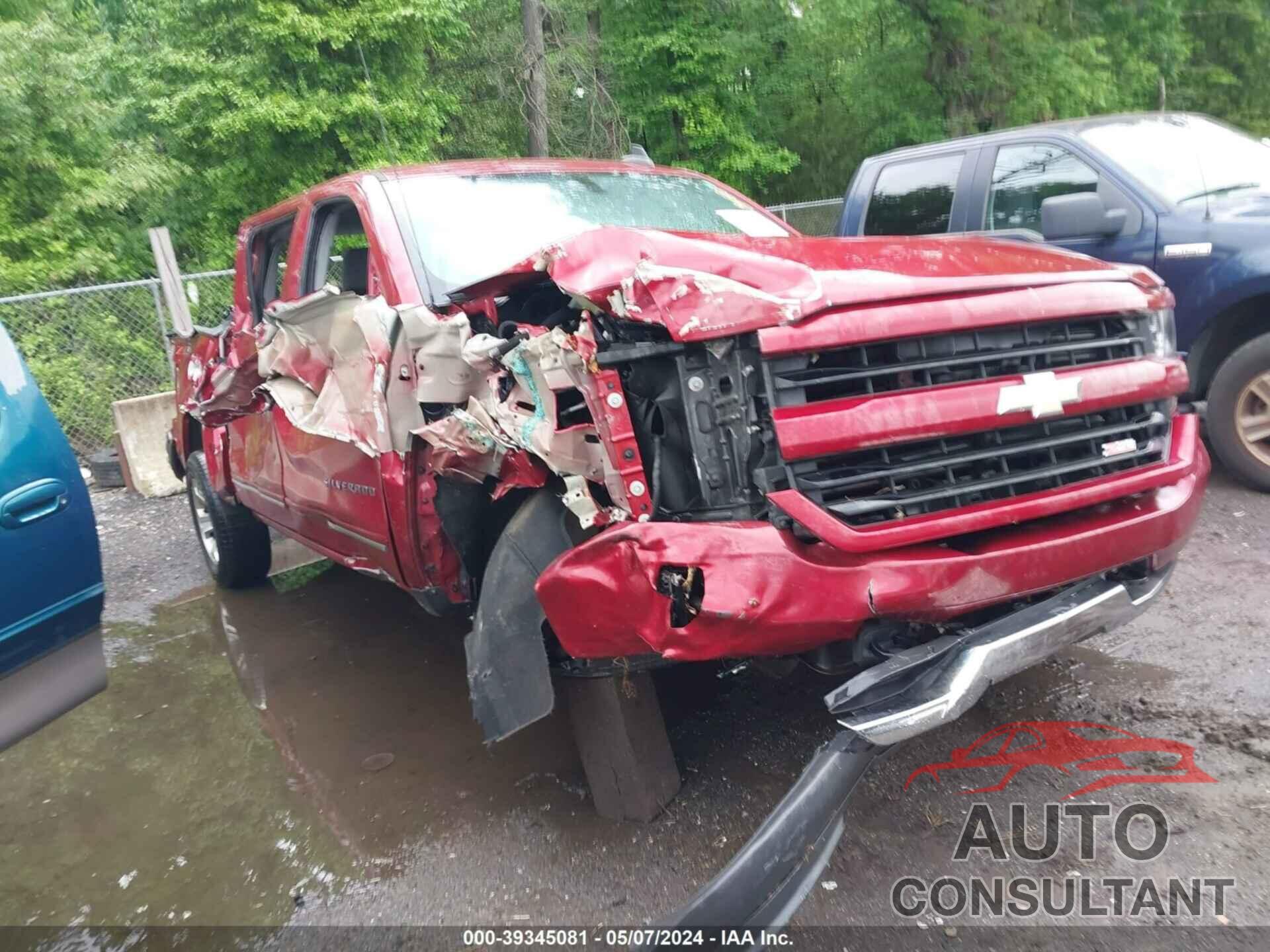 CHEVROLET SILVERADO 2018 - 3GCUKREC6JG558354