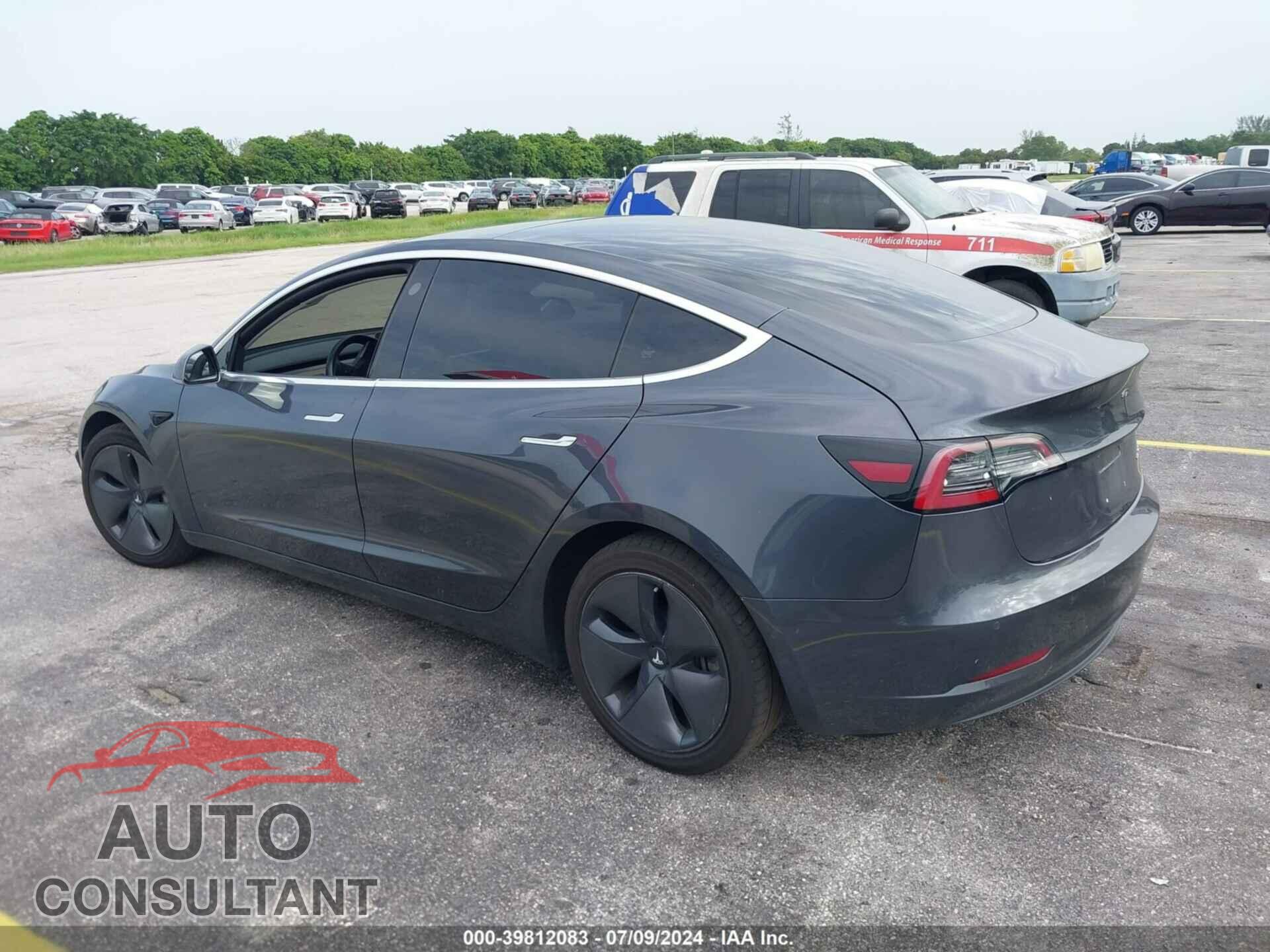 TESLA MODEL 3 2018 - 5YJ3E1EB0JF069840