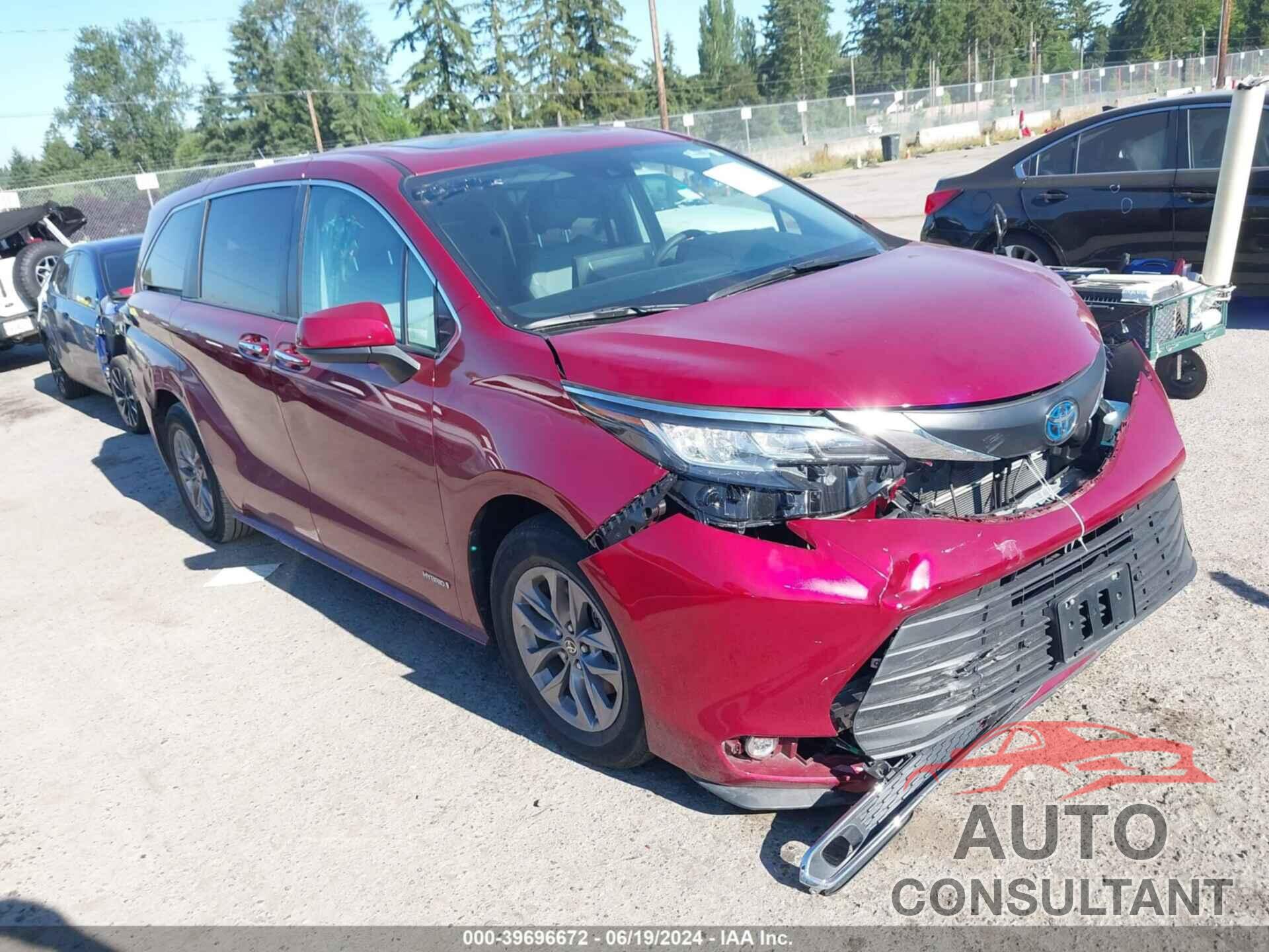 TOYOTA SIENNA 2021 - 5TDYSKFC9MS029106