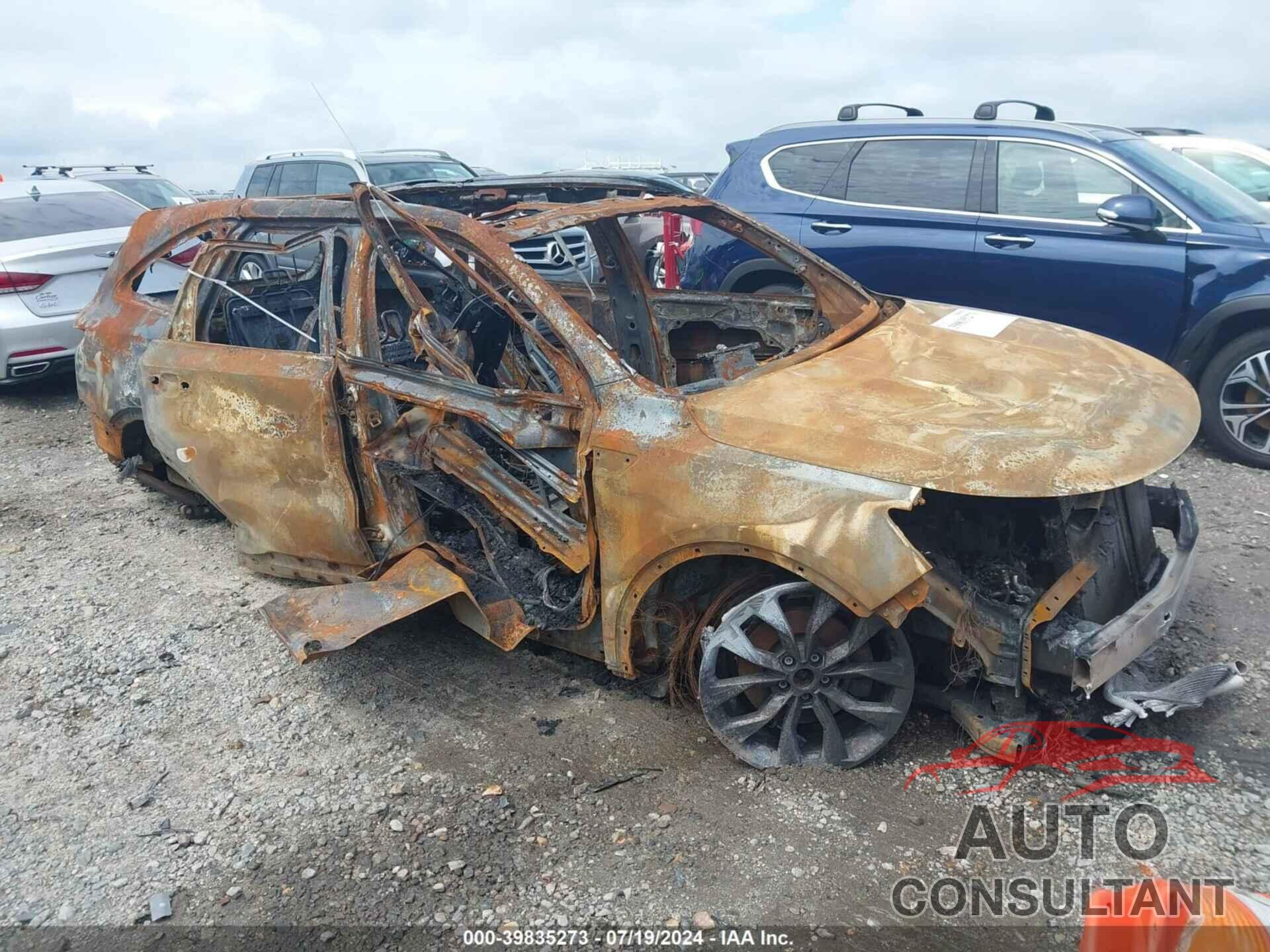 KIA SORENTO 2022 - 5XYRK4LF0NG116096