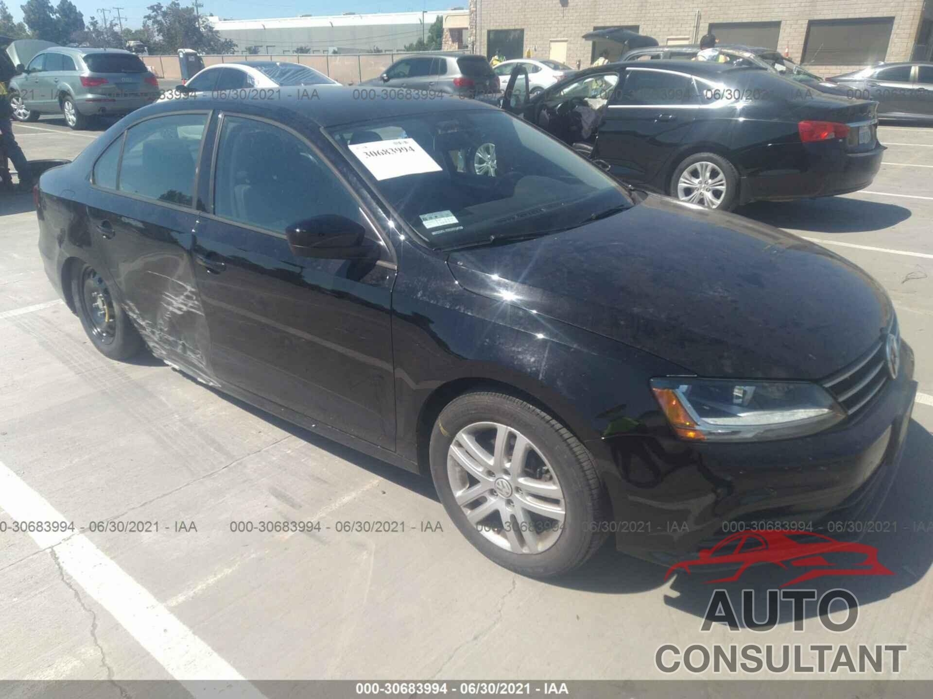 VOLKSWAGEN JETTA 2018 - 3VW2B7AJ7JM262533