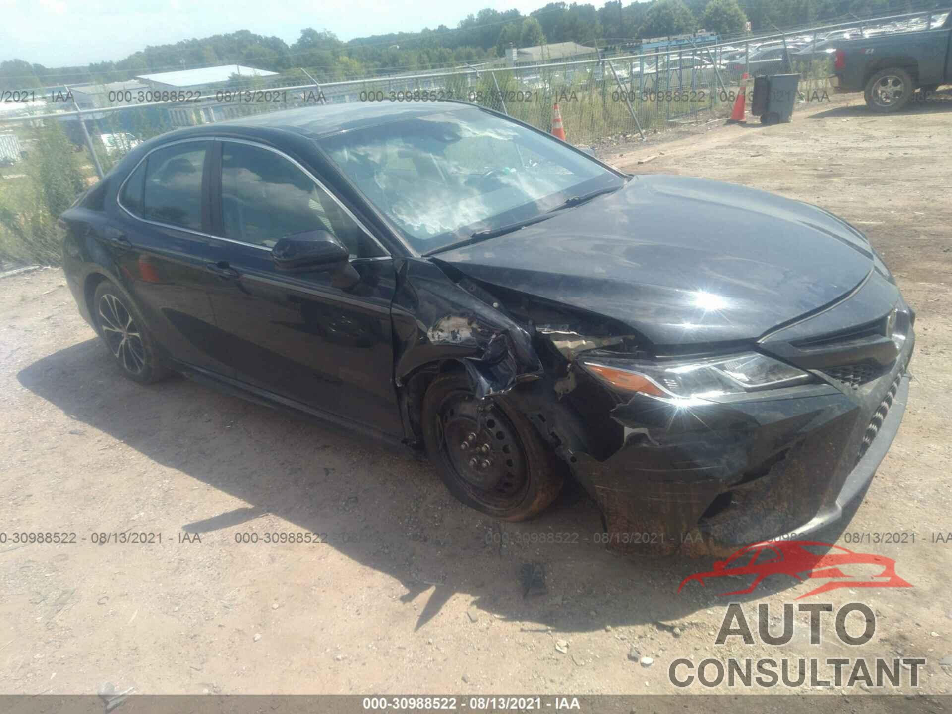 TOYOTA CAMRY 2018 - 4T1B11HK2JU621053