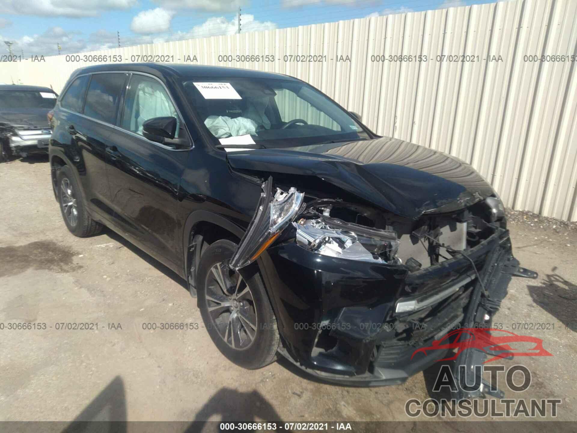 TOYOTA HIGHLANDER 2018 - 5TDBZRFHXJS873236