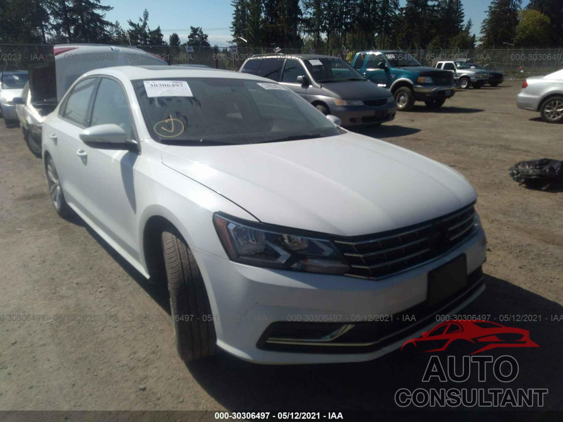 VOLKSWAGEN PASSAT 2019 - 1VWLA7A36KC008338