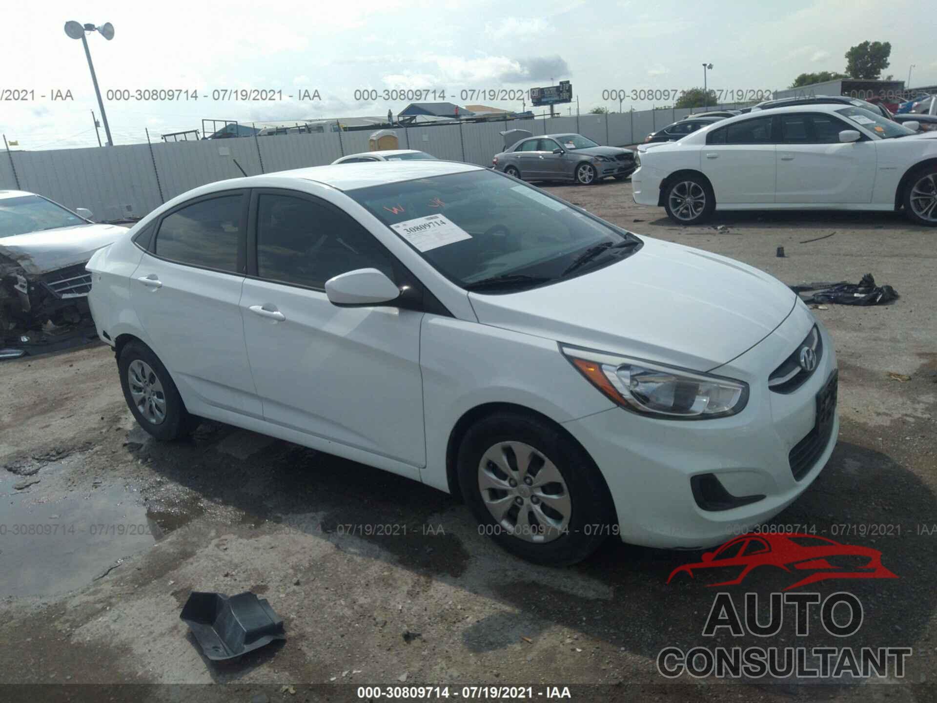 HYUNDAI ACCENT 2016 - KMHCT4AE8GU999164