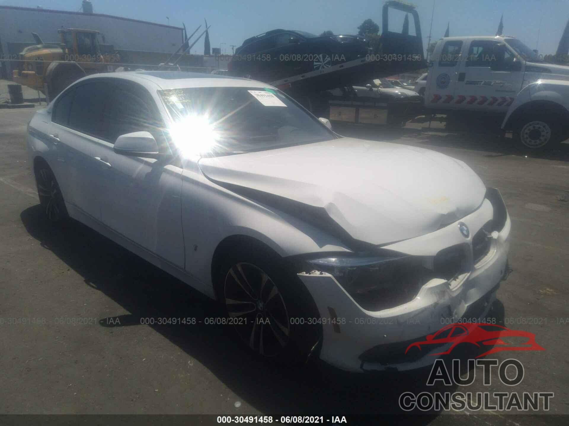 BMW 3 SERIES 2018 - WBA8E1C54JA171425